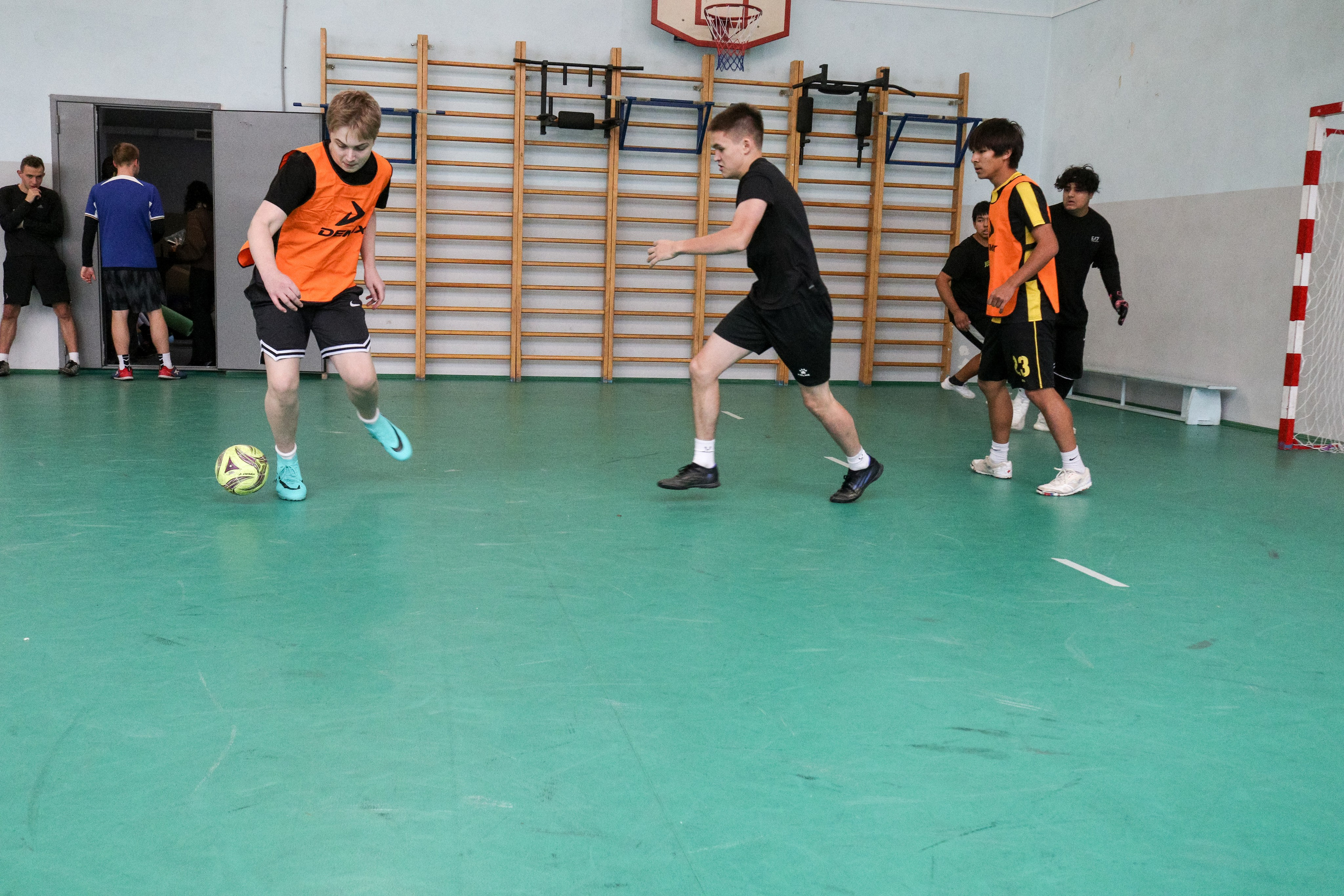 Мини футбол 23.10.25. Максим Яковлев — фотограф/видеограф в Москве