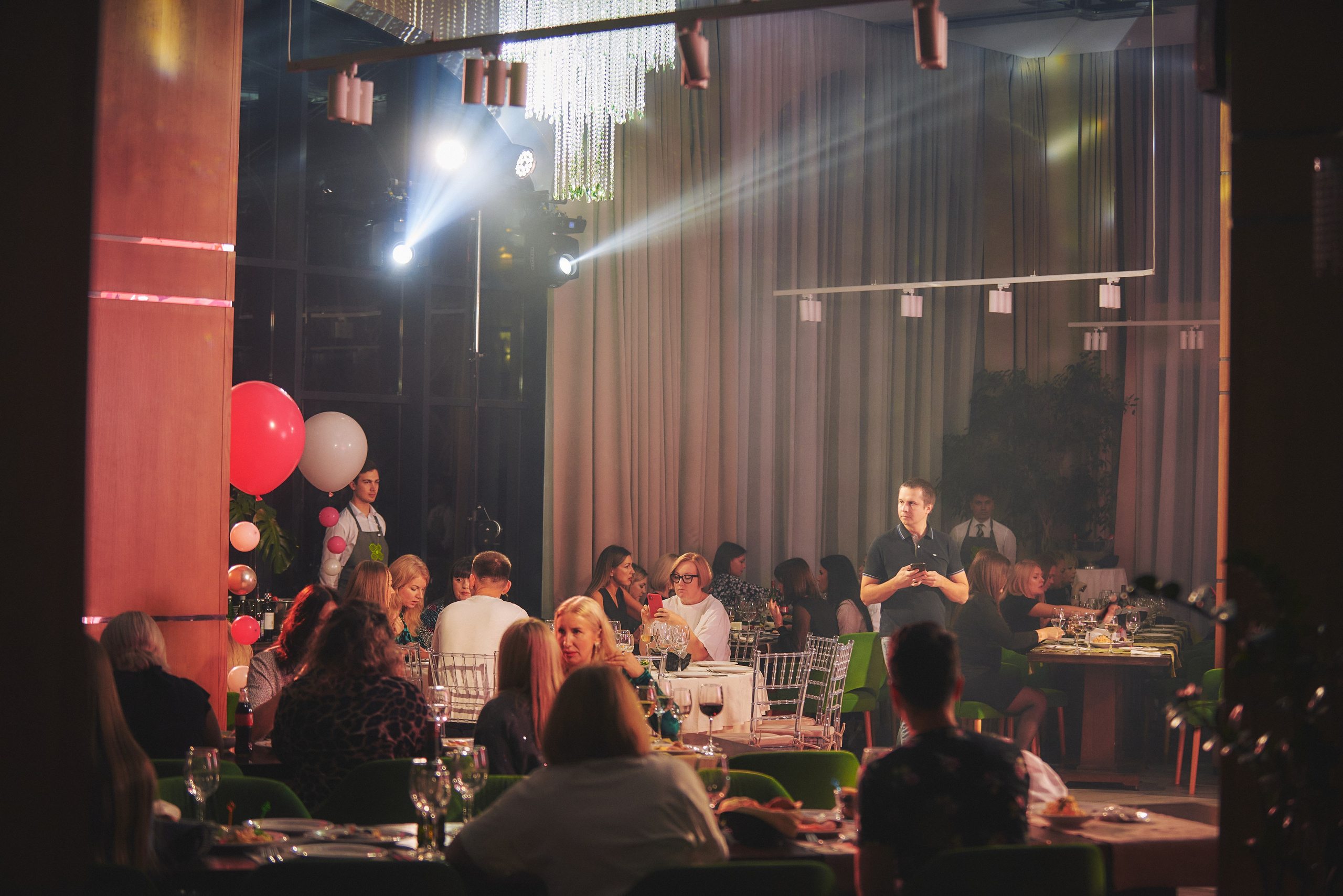 Корпоративный банкет. Константин Кордонский | Интерьерный и food-фотограф в Кисловодске и КМВ