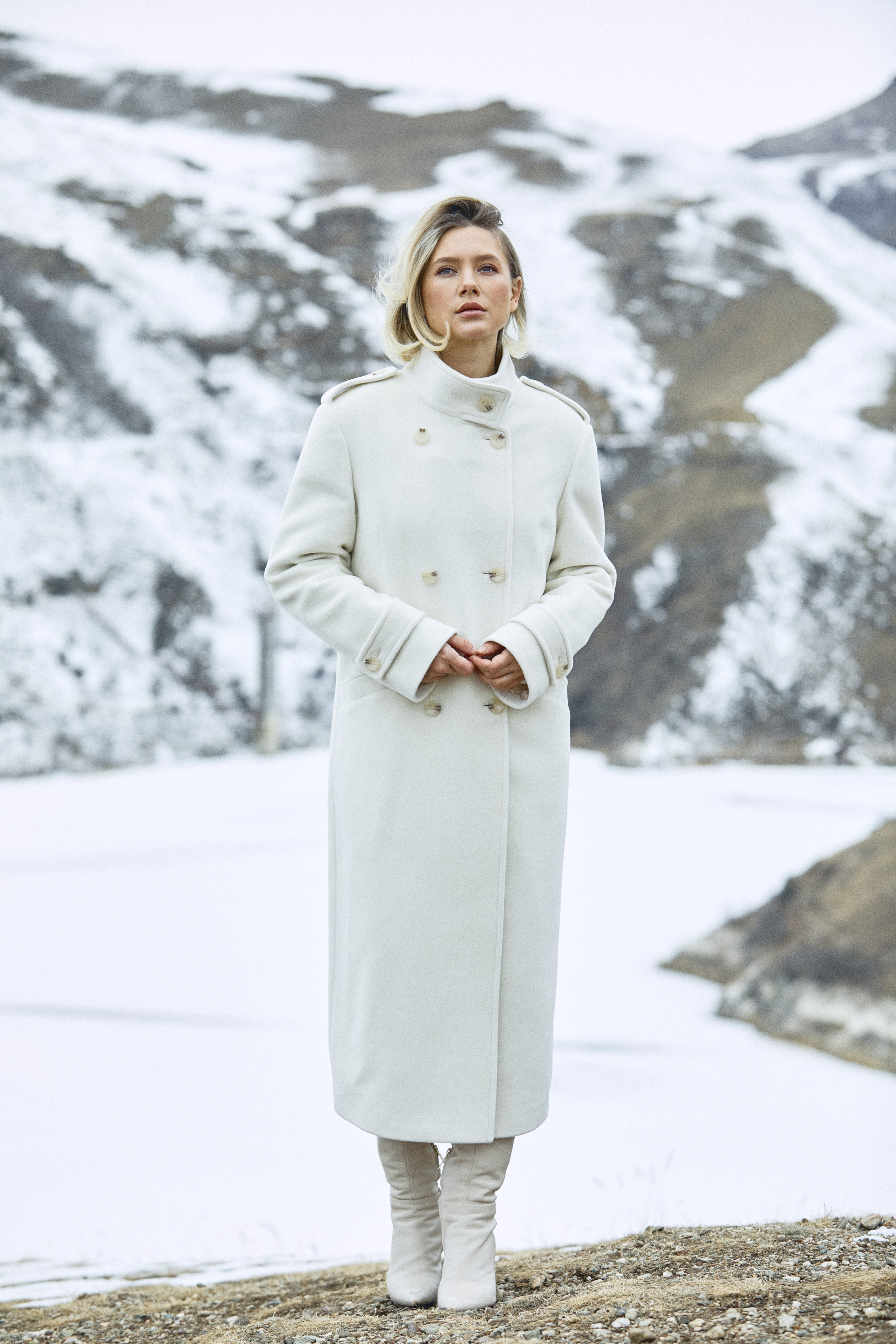 Выездная съемка для бренда одежды. Фотограф Продюсер в горах КБР / Москва  Нальчик Горы