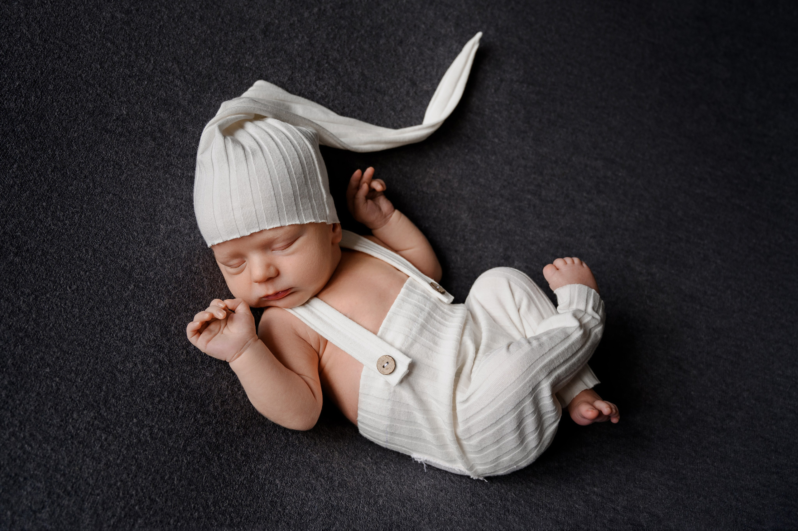 Newborn boy. Фотограф новорожденных малышей в Санкт-Петербурге