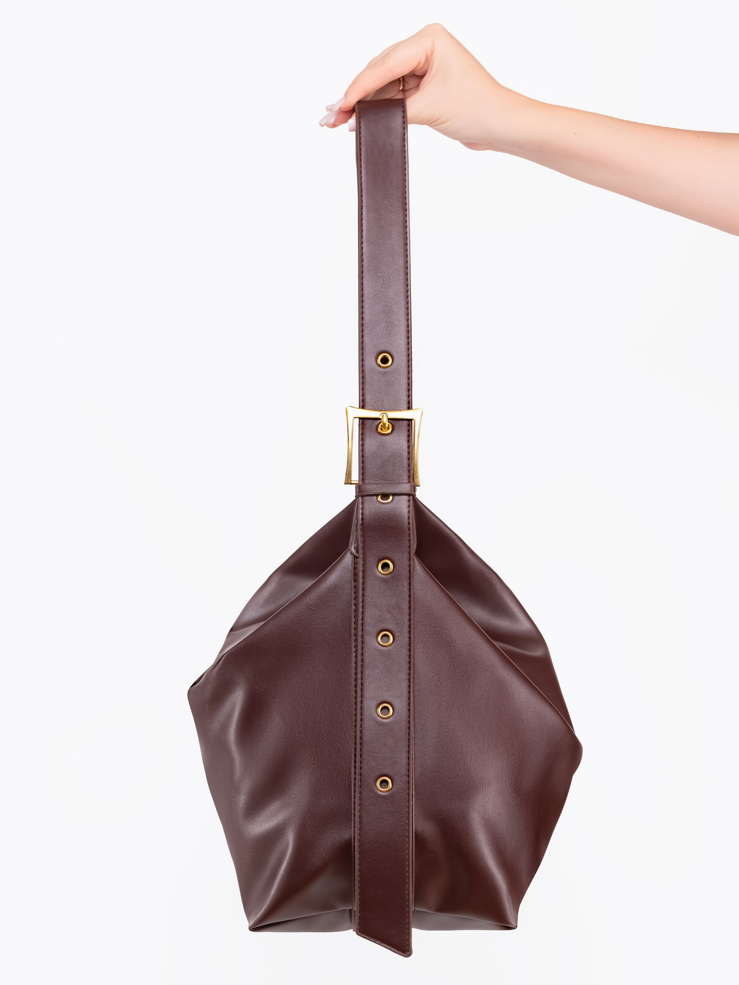 Q Кожаные сумки женские предметка серия 4. Предметный фотограф, фото для маркетплейсов Пятигорск, КМВ