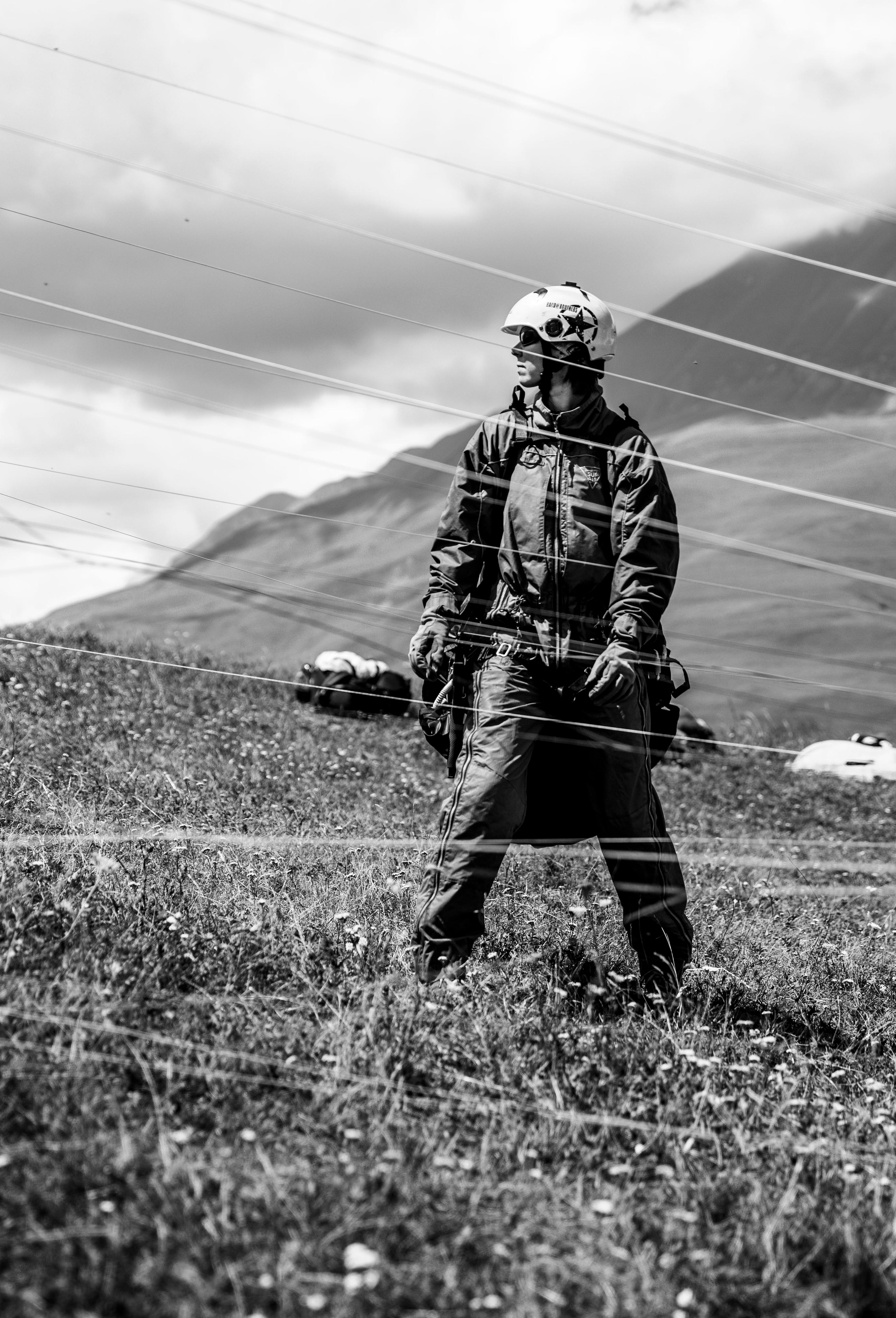 фотосессия в горах,  восхождение, фотографии с восхождения, фотосессия, фотосессия туристов, треккинг, парапланы