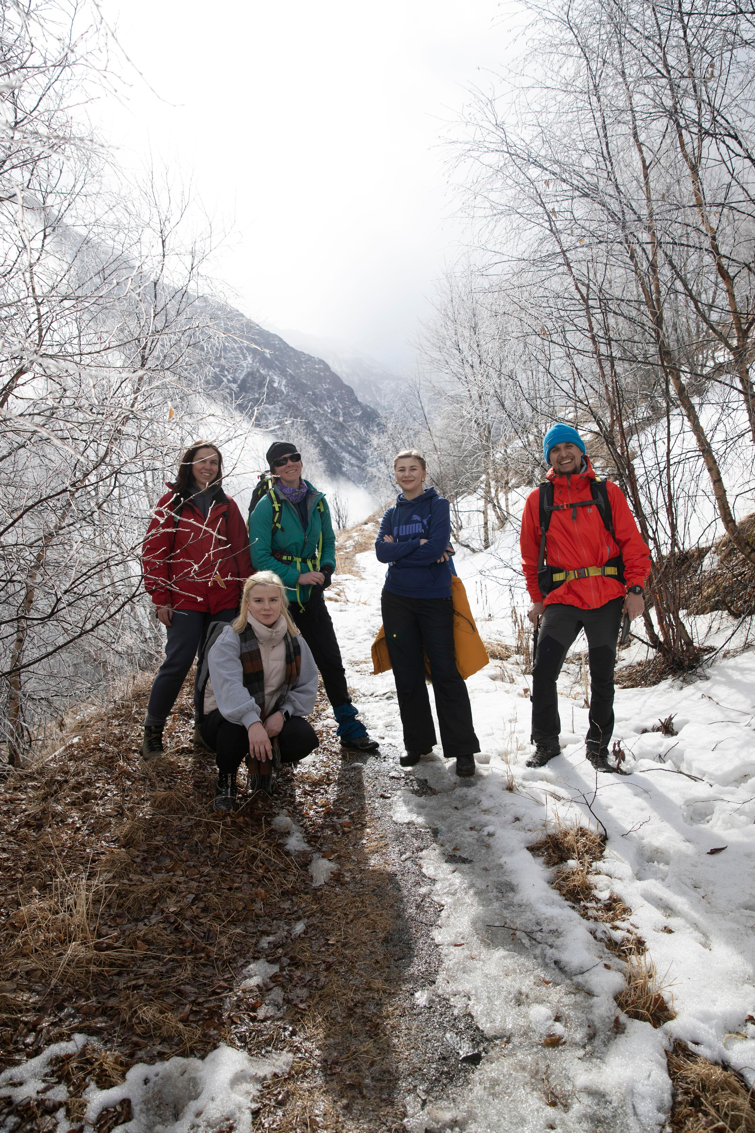 фотосессия в горах,  восхождение, фотографии с восхождения, фотосессия, фотосессия туристов, треккинг, парапланы