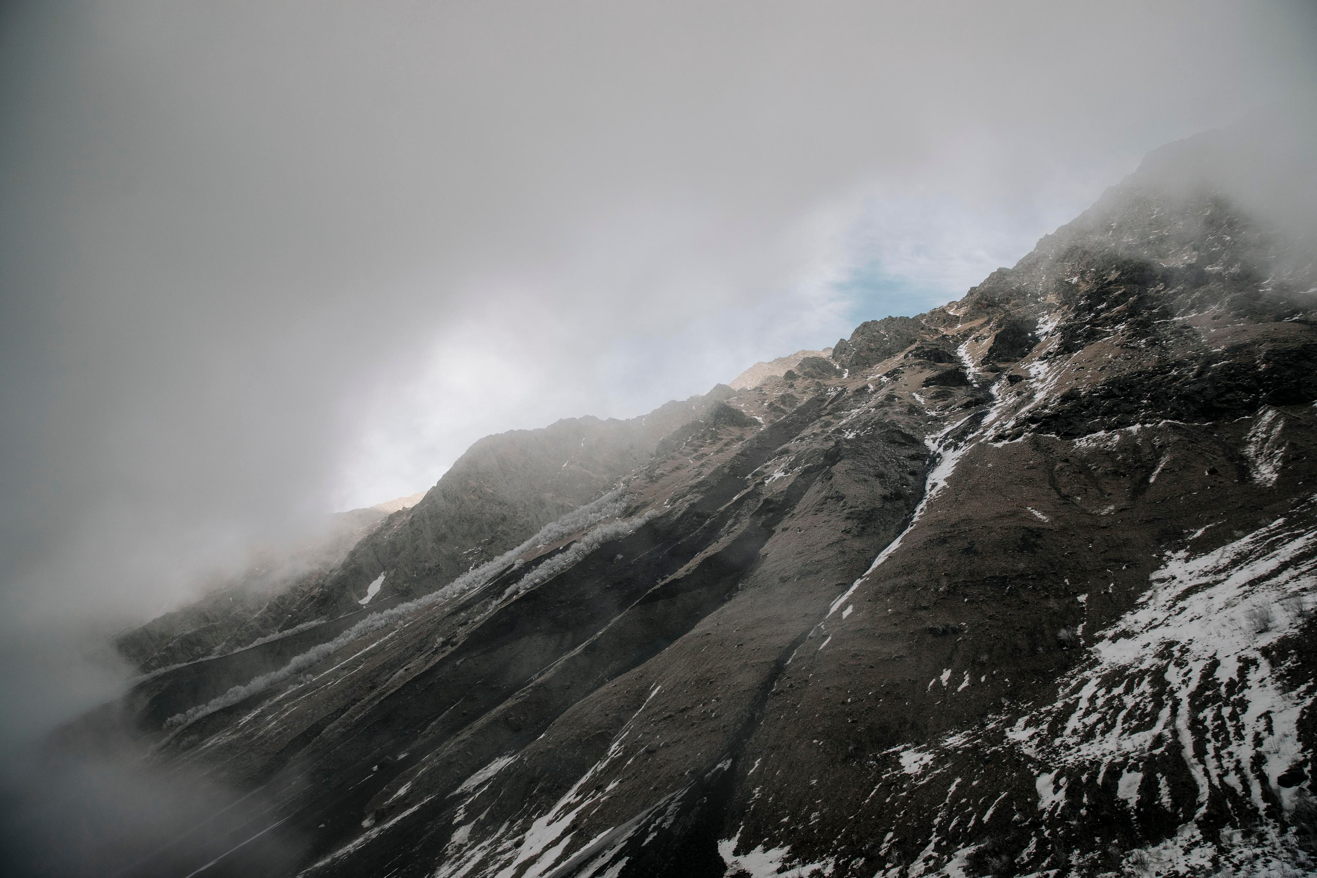 фотосессия в горах,  восхождение, фотографии с восхождения, фотосессия, фотосессия туристов, треккинг, парапланы