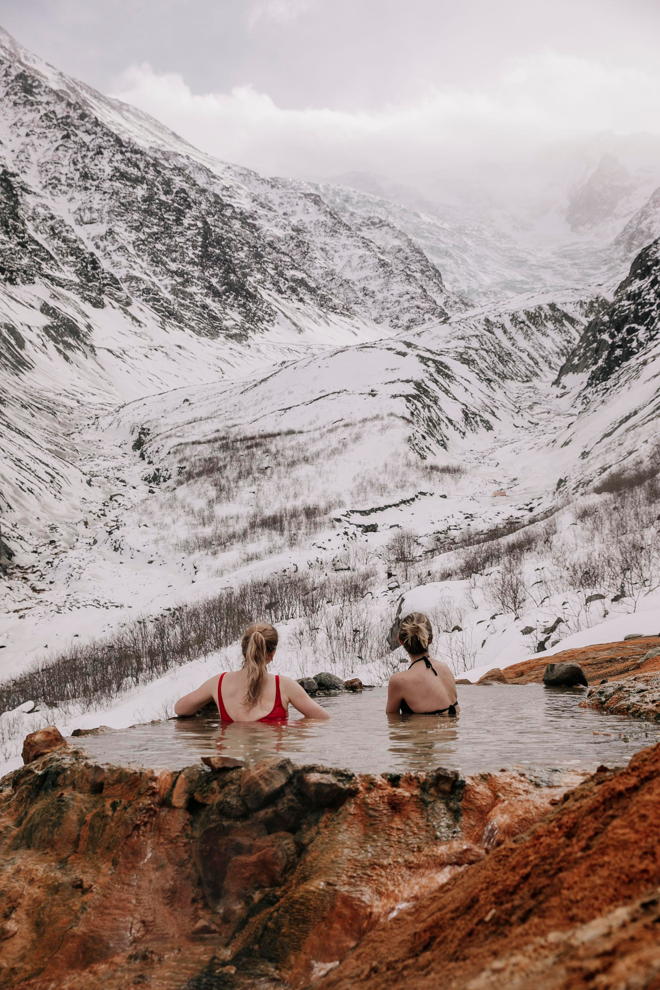 фотосессия в горах,  восхождение, фотографии с восхождения, фотосессия, фотосессия туристов, треккинг, парапланы