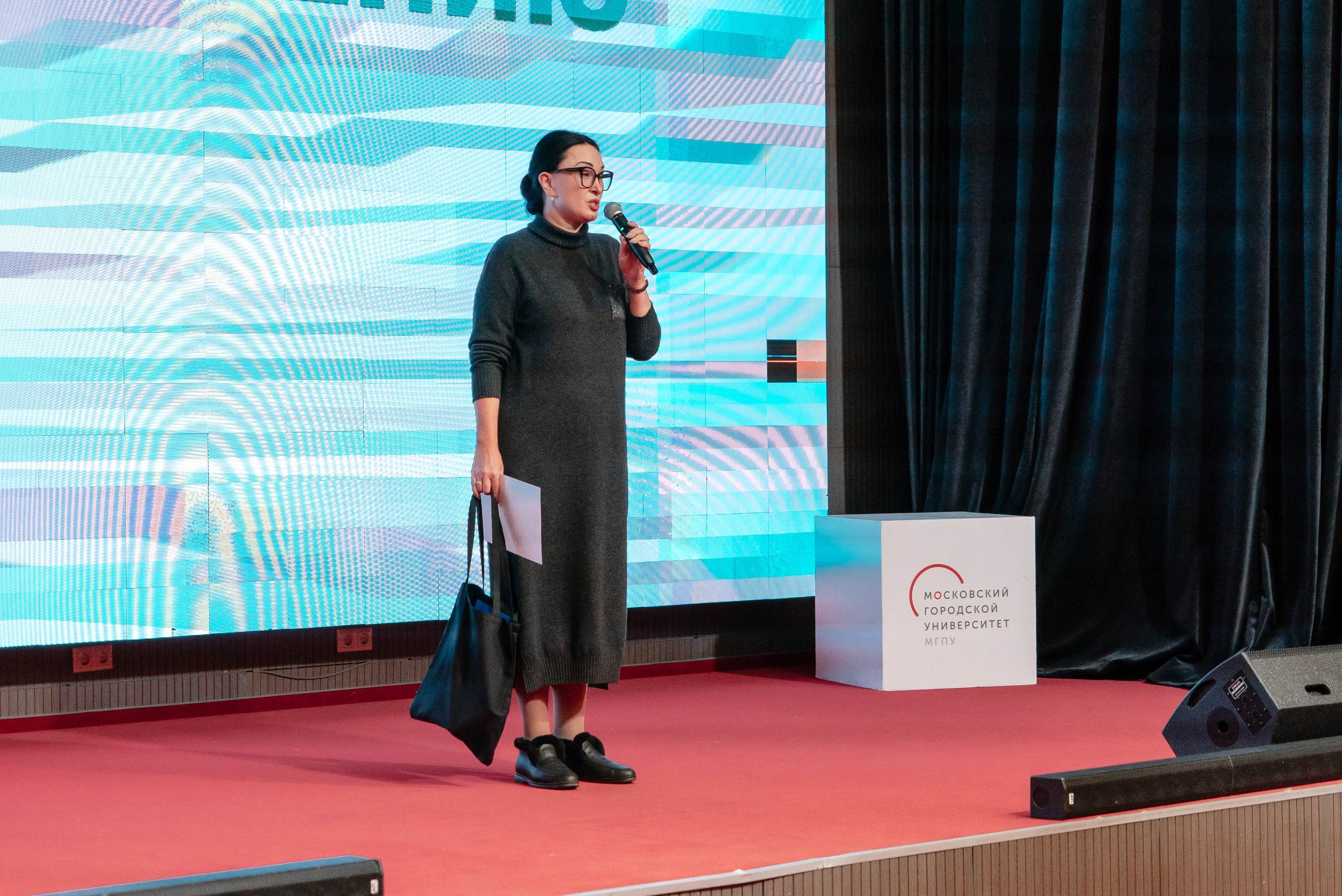 Всероссийская Олимпиада педагогов начальной школы «Мой первый учитель». Галерея ПрофАС