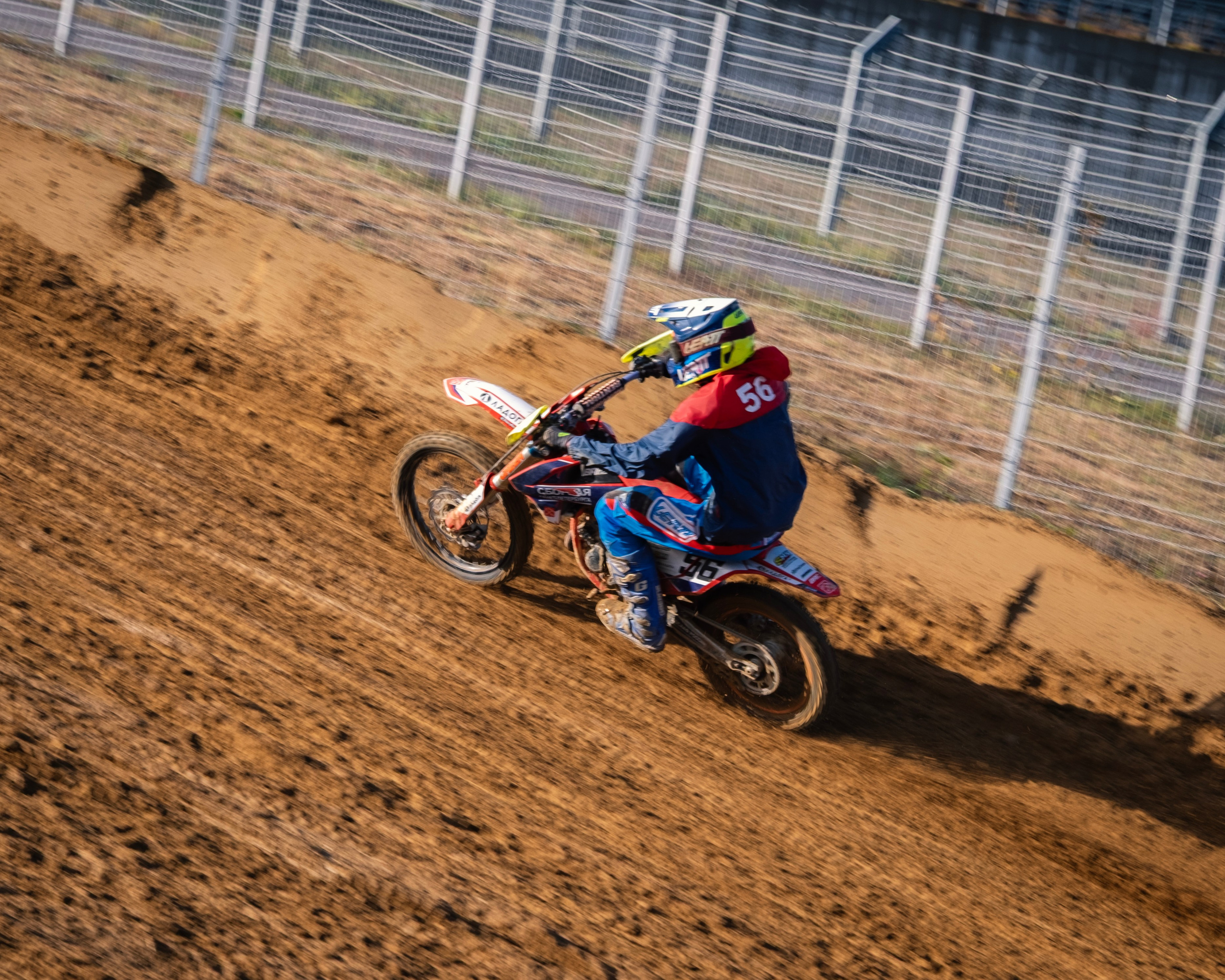 Мотокросс (Игора Драйв). Автомобильные фотографии и рисунки в Санкт-Петербурги Пашков Дмитрий