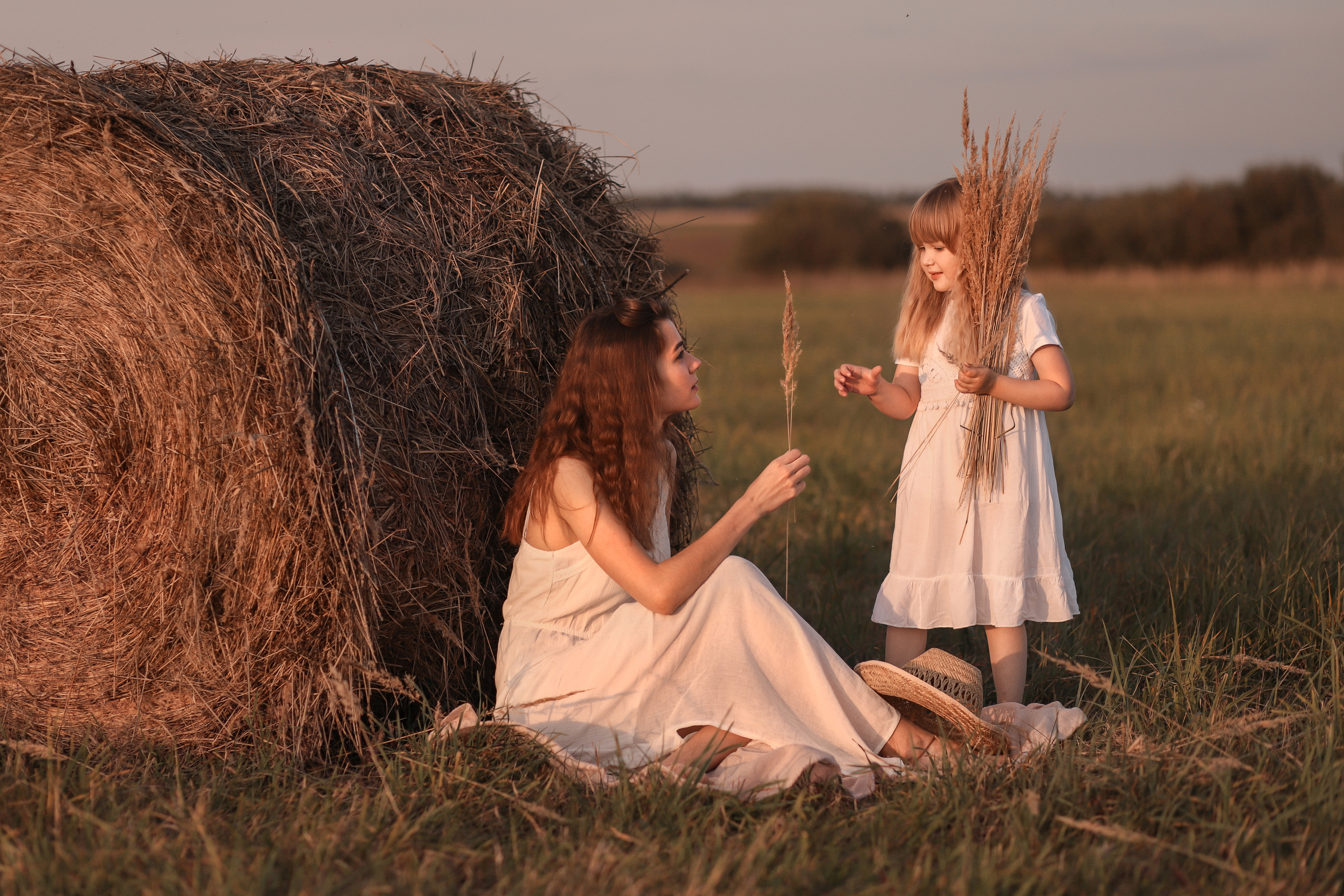 Пикник в стогах. Семейный и детский фотограф в Калуге Вероника Голованова