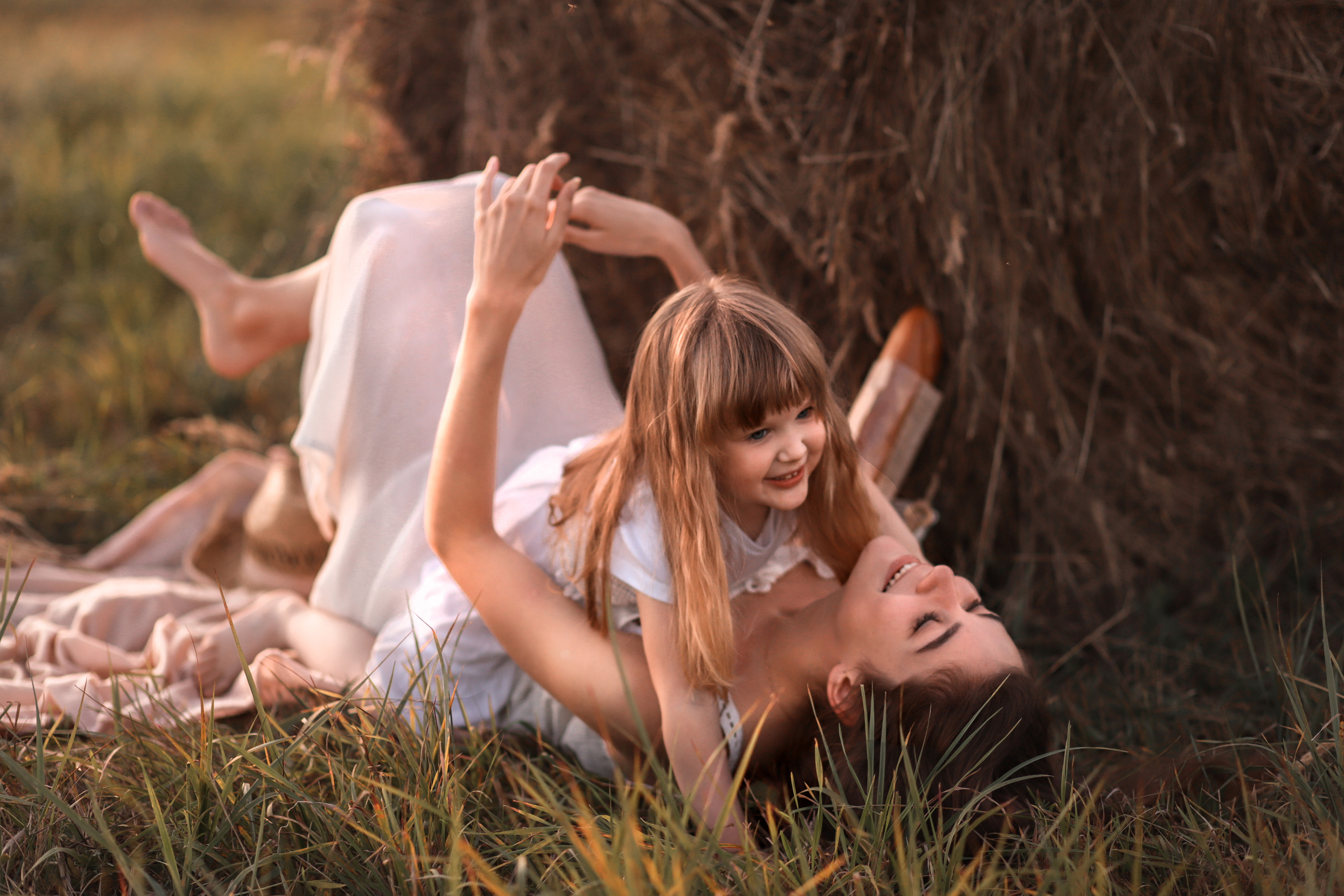 Пикник в стогах. Семейный и детский фотограф в Калуге Вероника Голованова