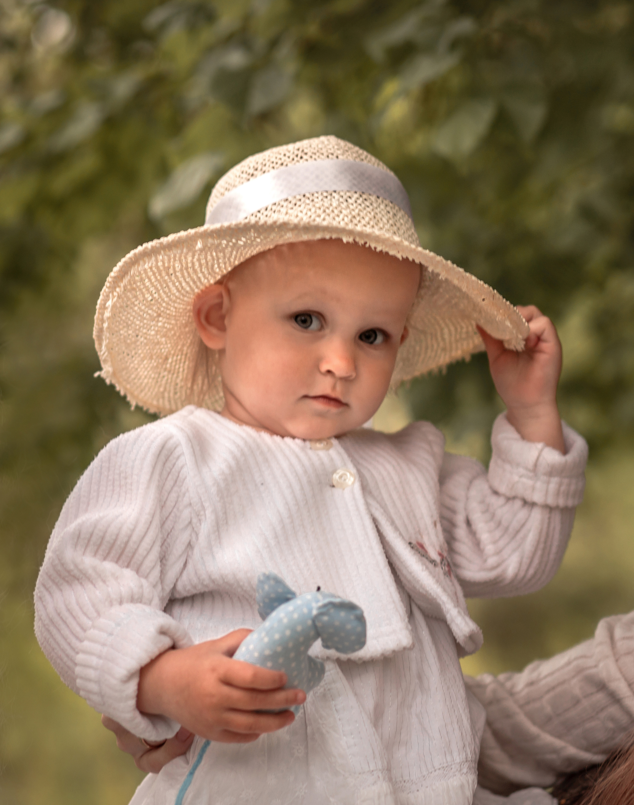 Прогулка в цветущем саду. Семейный и детский фотограф в Калуге Вероника Голованова