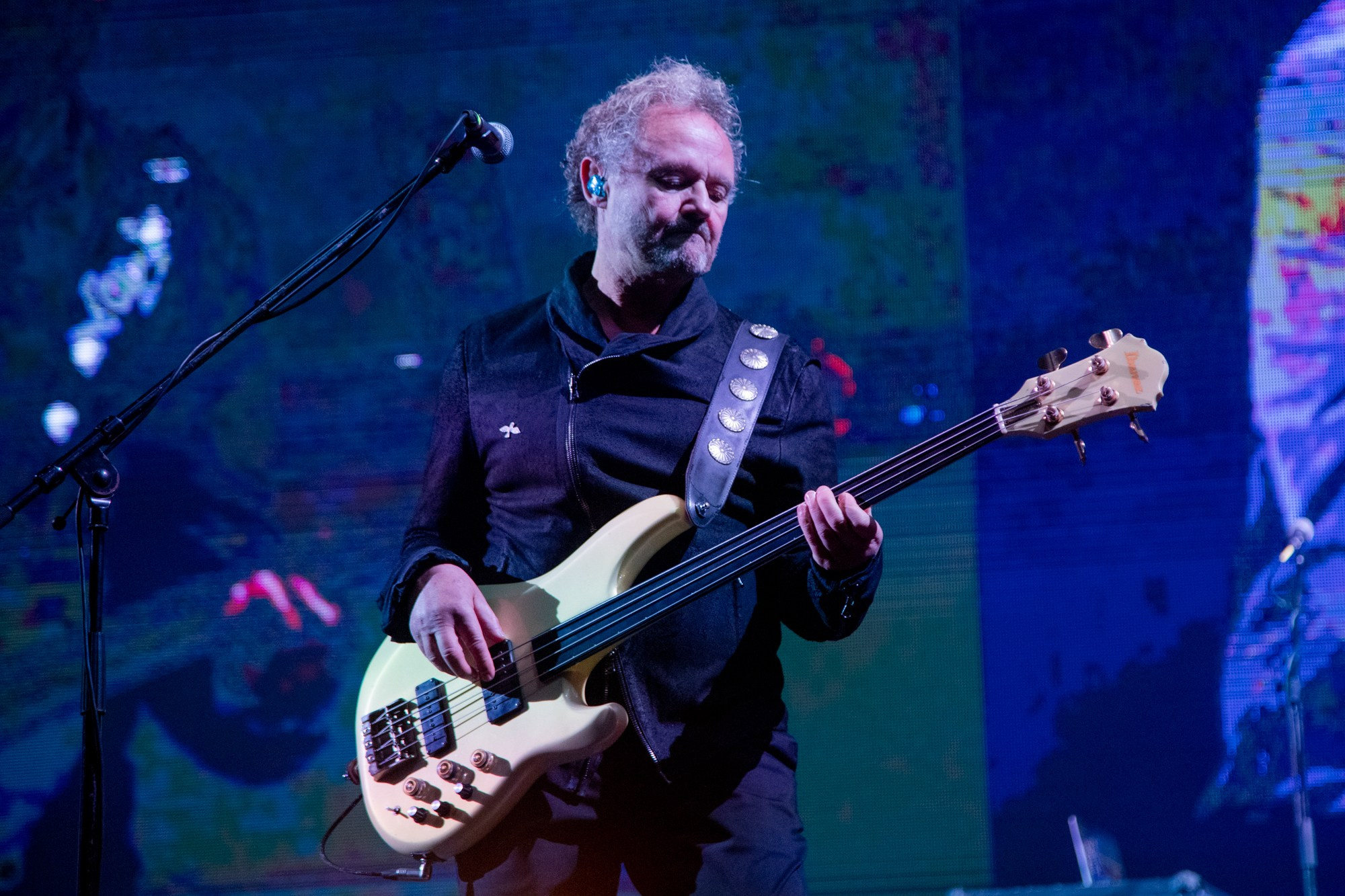 Группа «КИНО». Репортажный, промышленный и маркетплейс-фотограф Дмитрий Чернат