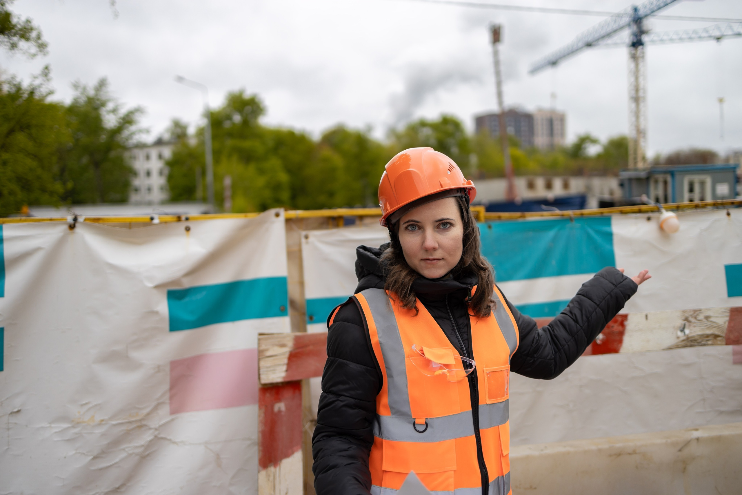 Фотосессия «Стройка» модель Ирина. Репортажный, семейный и студийный фотограф в Москве Демин Алексей