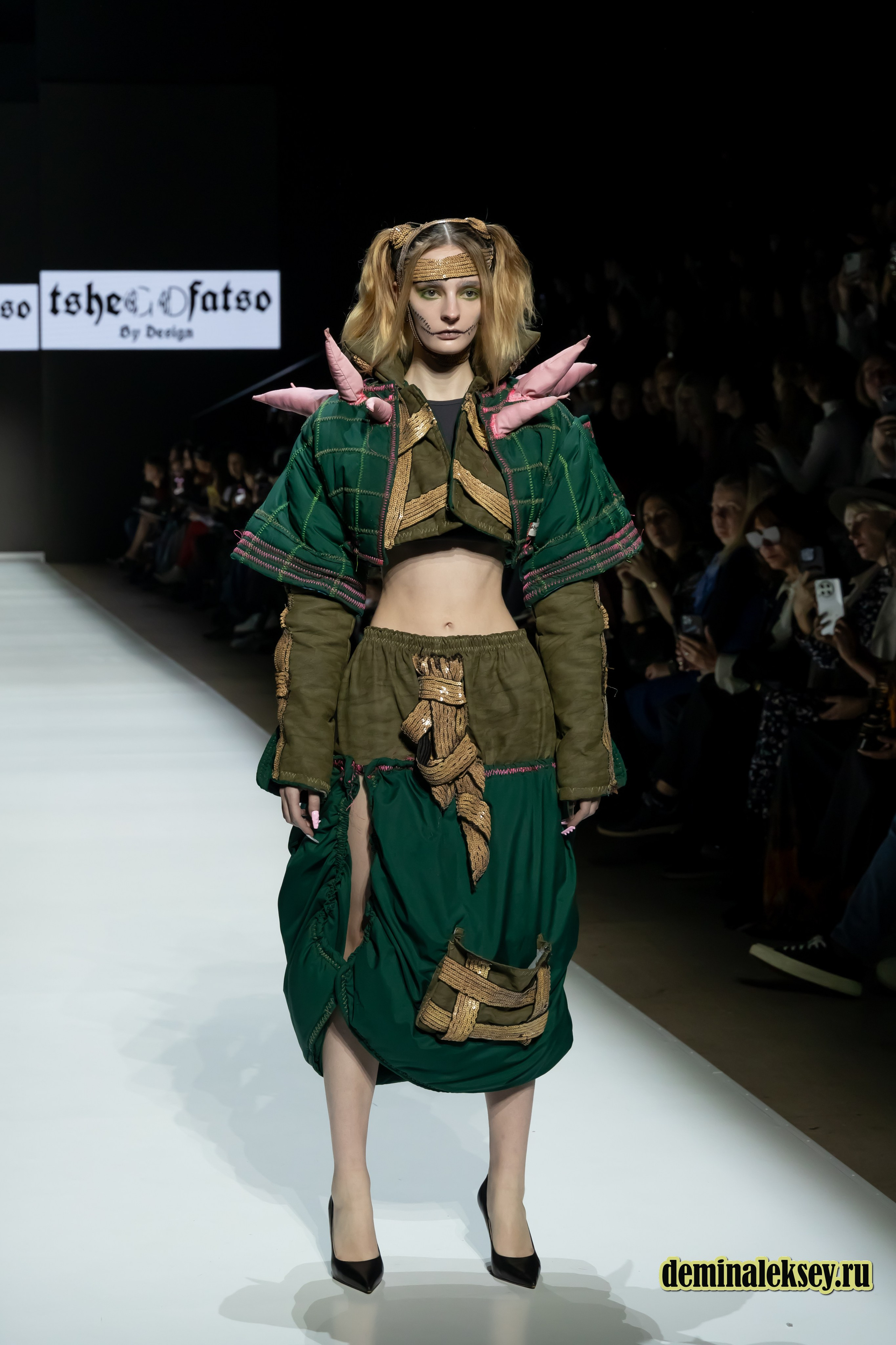 Московская неделя моды 2024 9 октября дизайнер Tshegofatso by design. Репортажный, семейный и студийный фотограф в Москве Демин Алексей