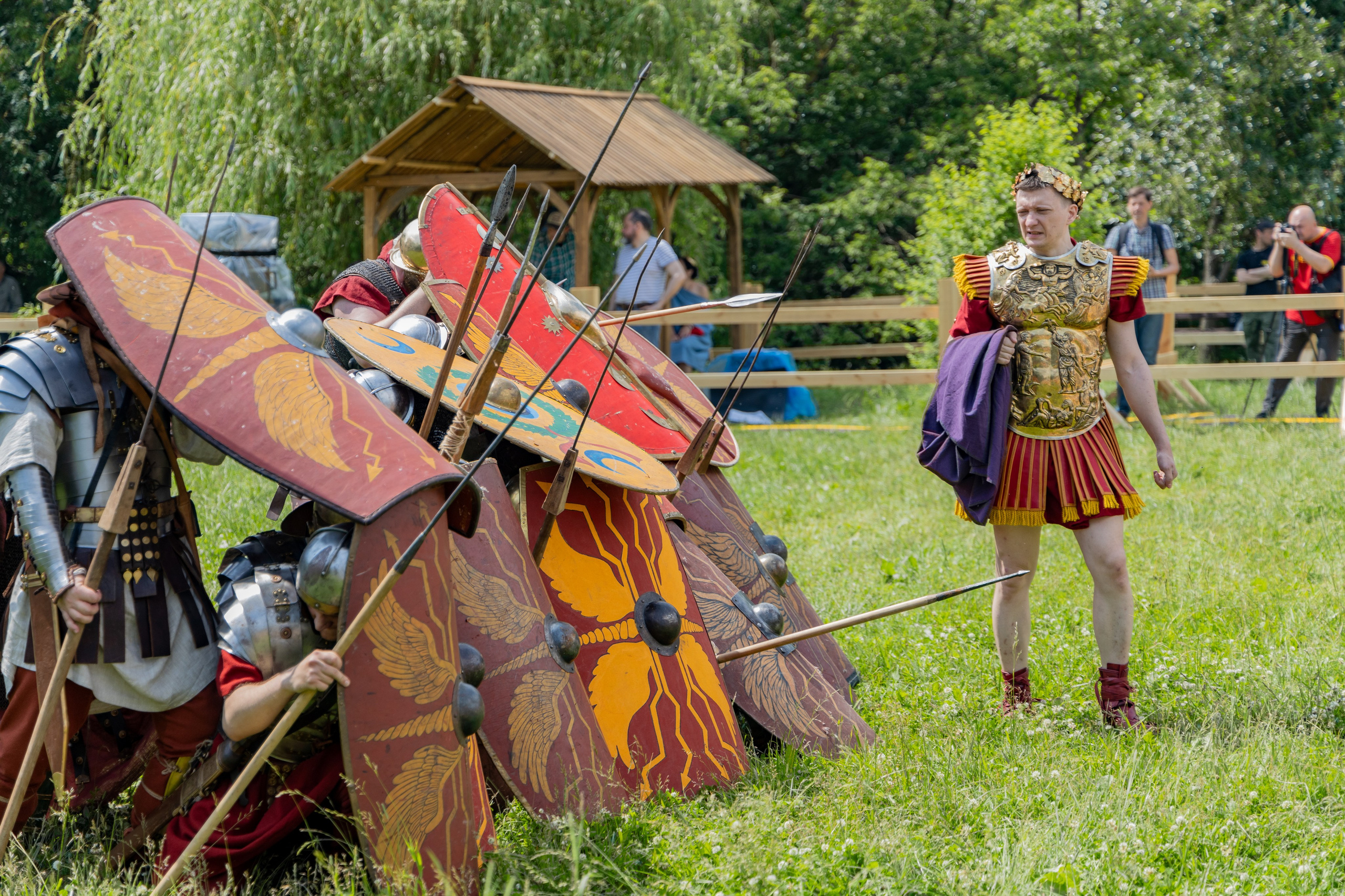 Времена и эпохи 2024. Ростокинский акведук. Площадка Античность. Репортажный, семейный и студийный фотограф в Москве Демин Алексей