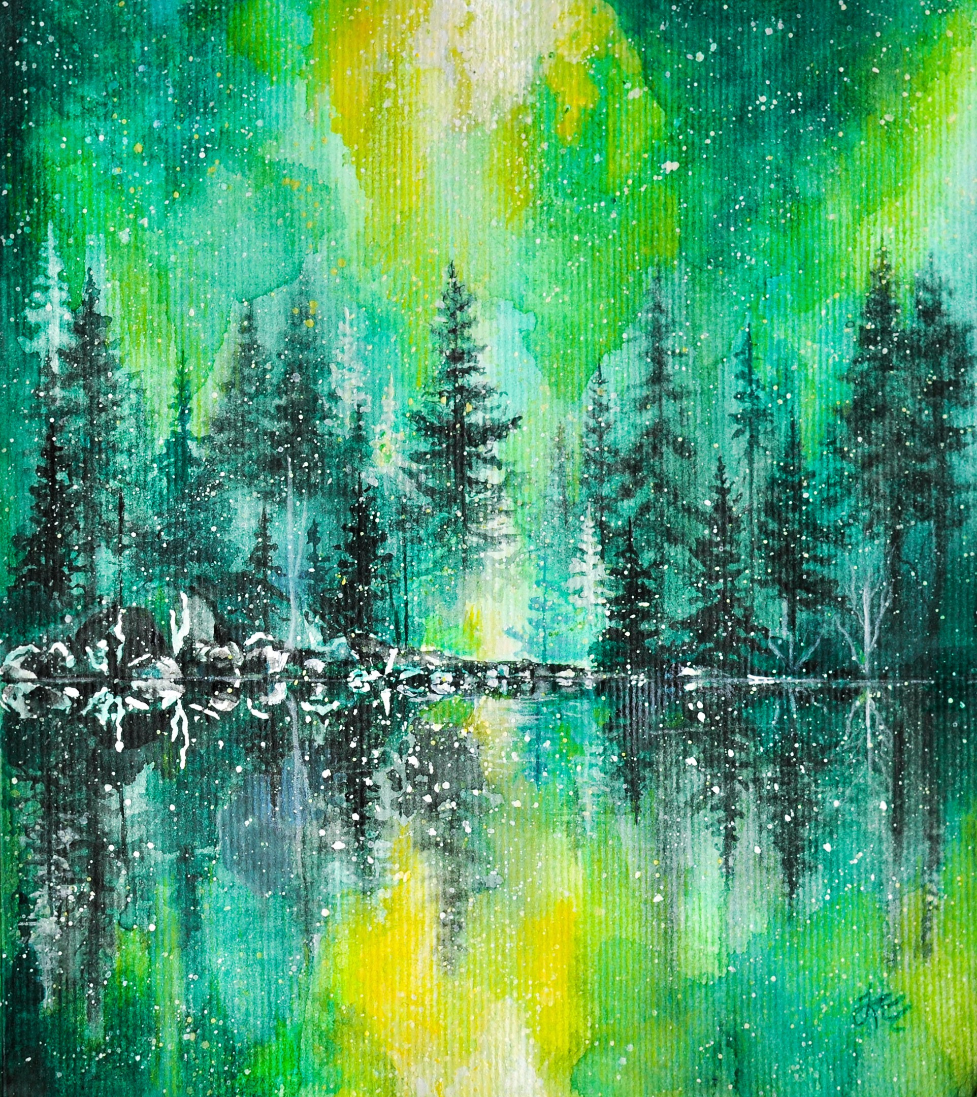 Акварельная картина безмятежного леса, отраженного в тихом озере на фоне яркого жёлто-зелёного полярного сияния.