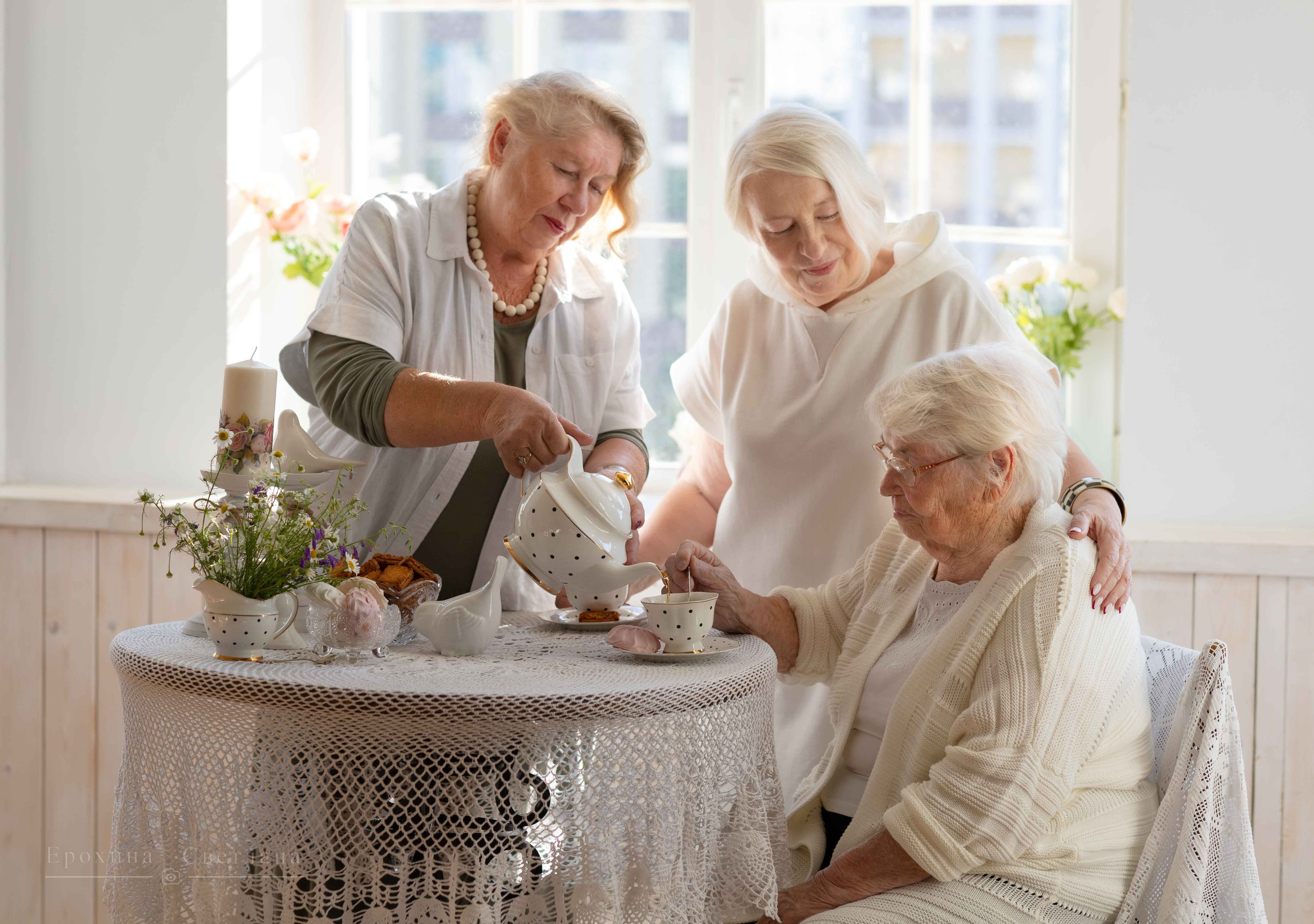 Фотосессия нескольких поколений женщин одной семьи. Фотограф Ерохина Светлана — фотосессии в Екатеринбурге
