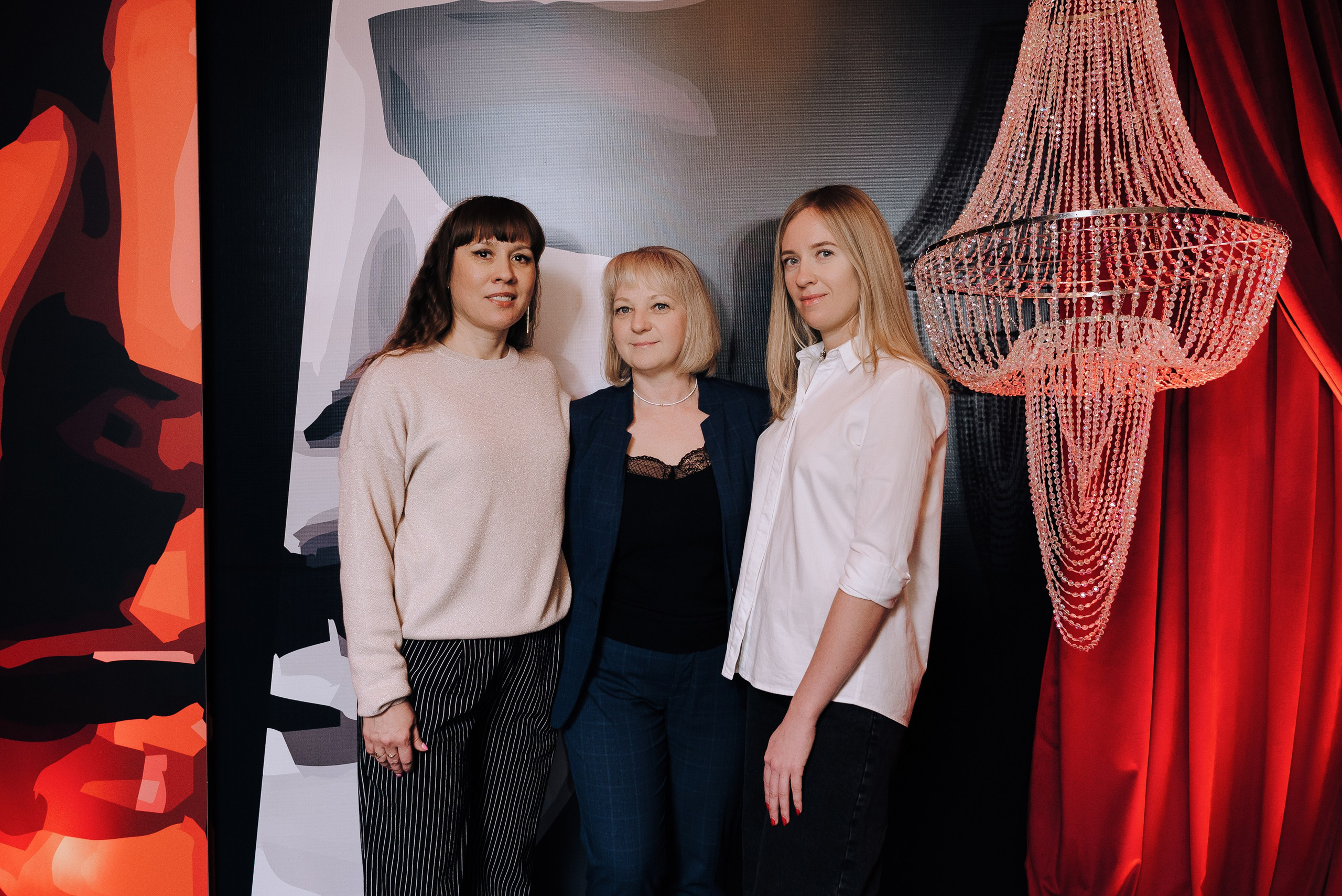 СПЕКТАКЛЬ «ВОЛШЕБНЫЕ ОЧКИ» ОПТИК-ЦЕНТР. Репортажный фотограф Зуев Роман г. Челябинск