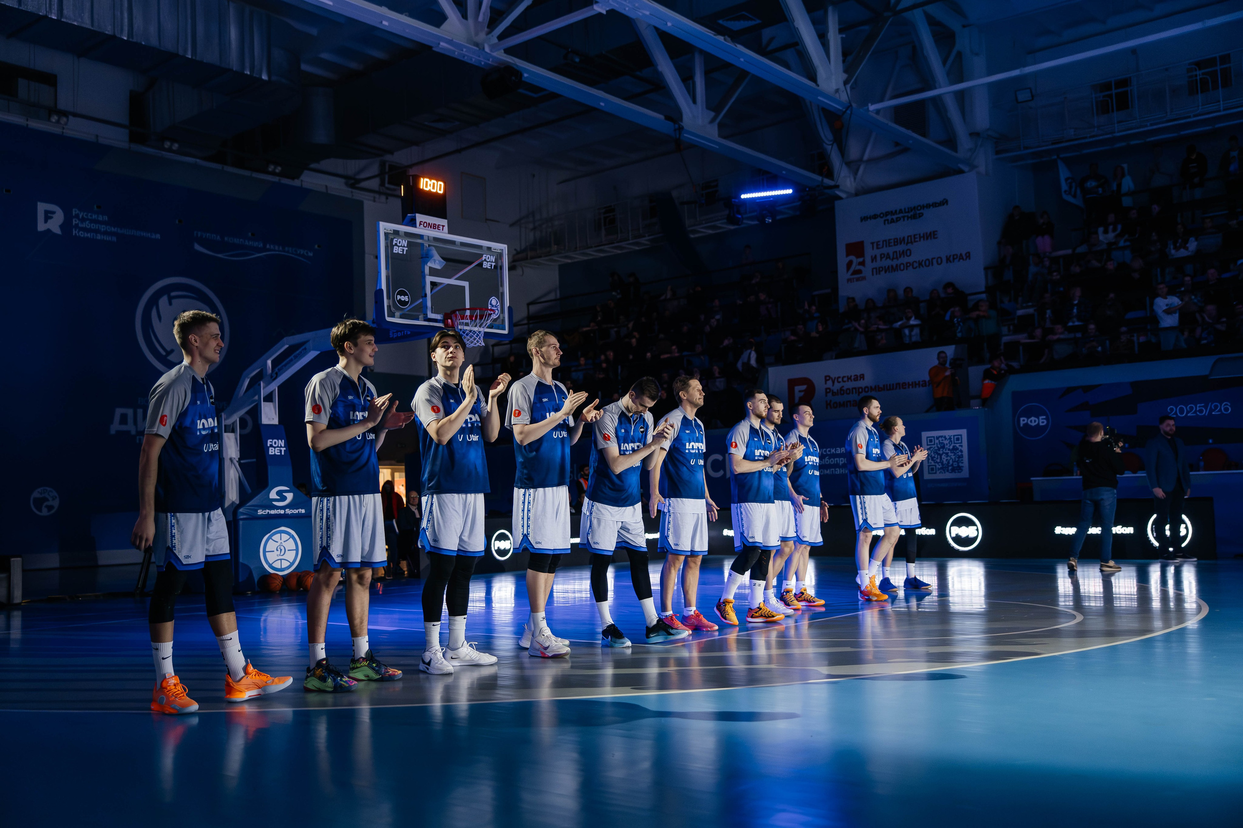 Баскетбол — Динамо. Репортажный и свадебный фотограф во Владивостоке Максим Цой