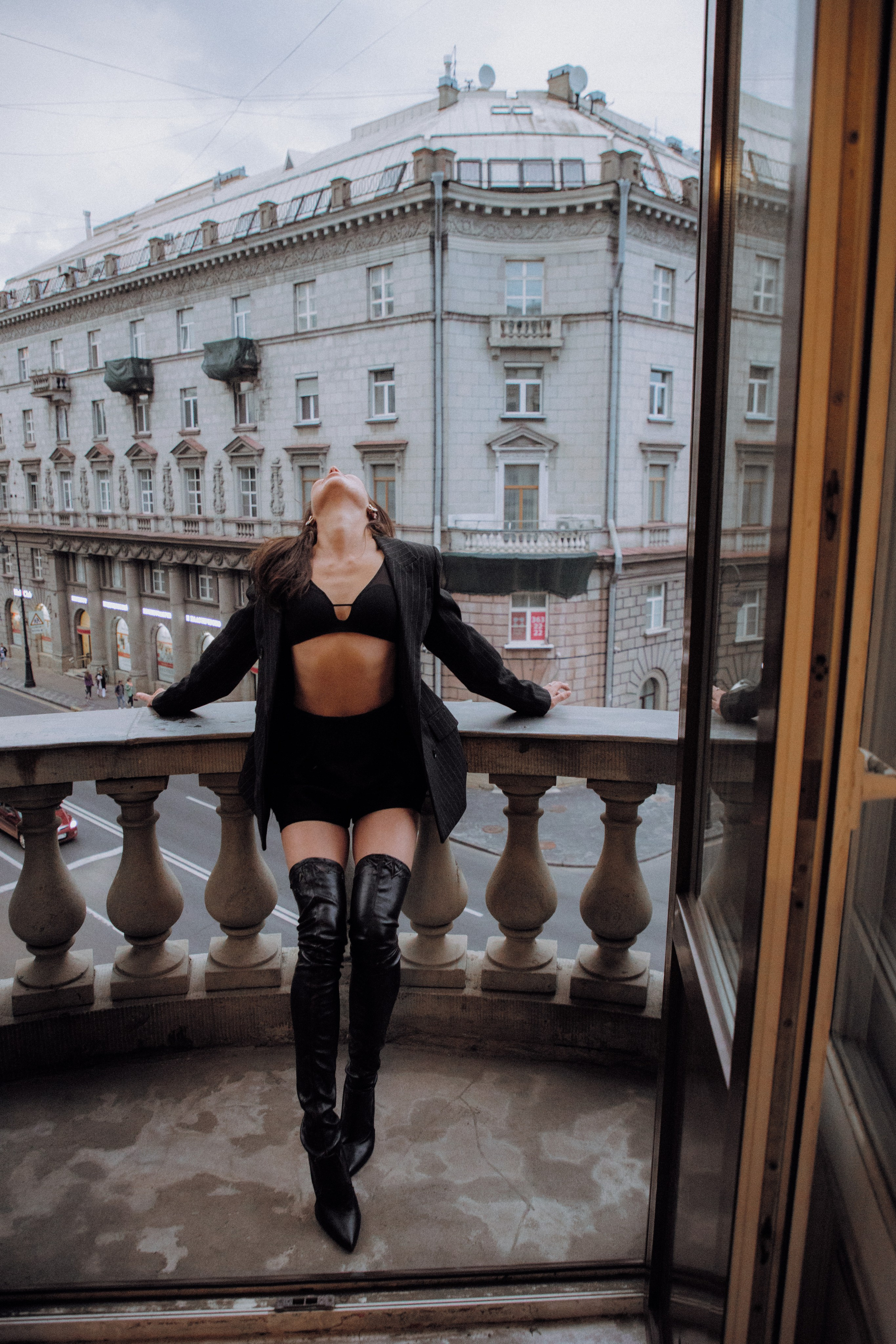 Вероника (съемка на балконе). Фотограф в Москве и Санкт-Петербурге Дарина