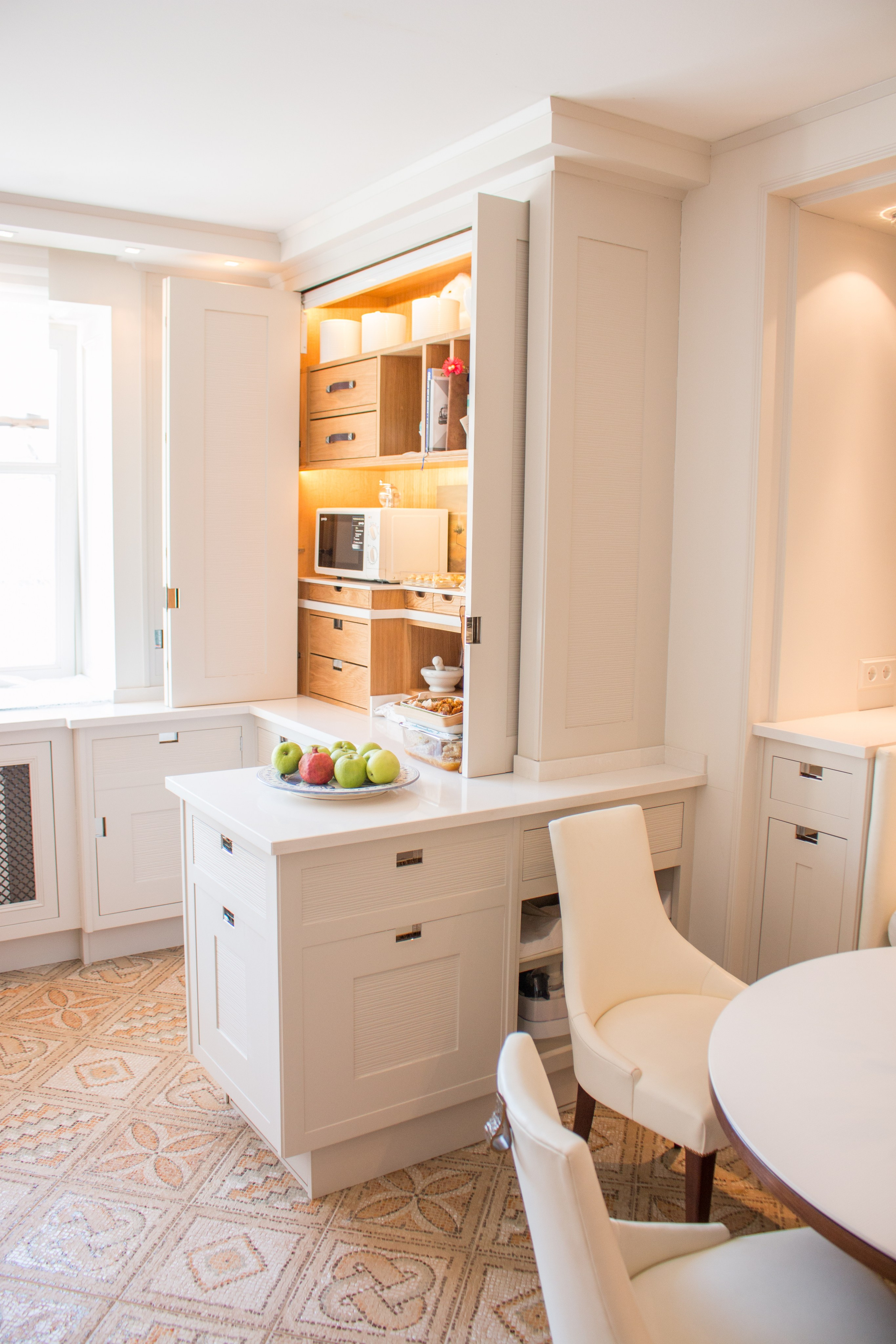 Творческий интерьер. Английская и американская брендовая мебель. Ручная покраска мебели. Интерьерный дизайнер и художник. Локация в г. Екатеринбурге беру проекты в разных странах