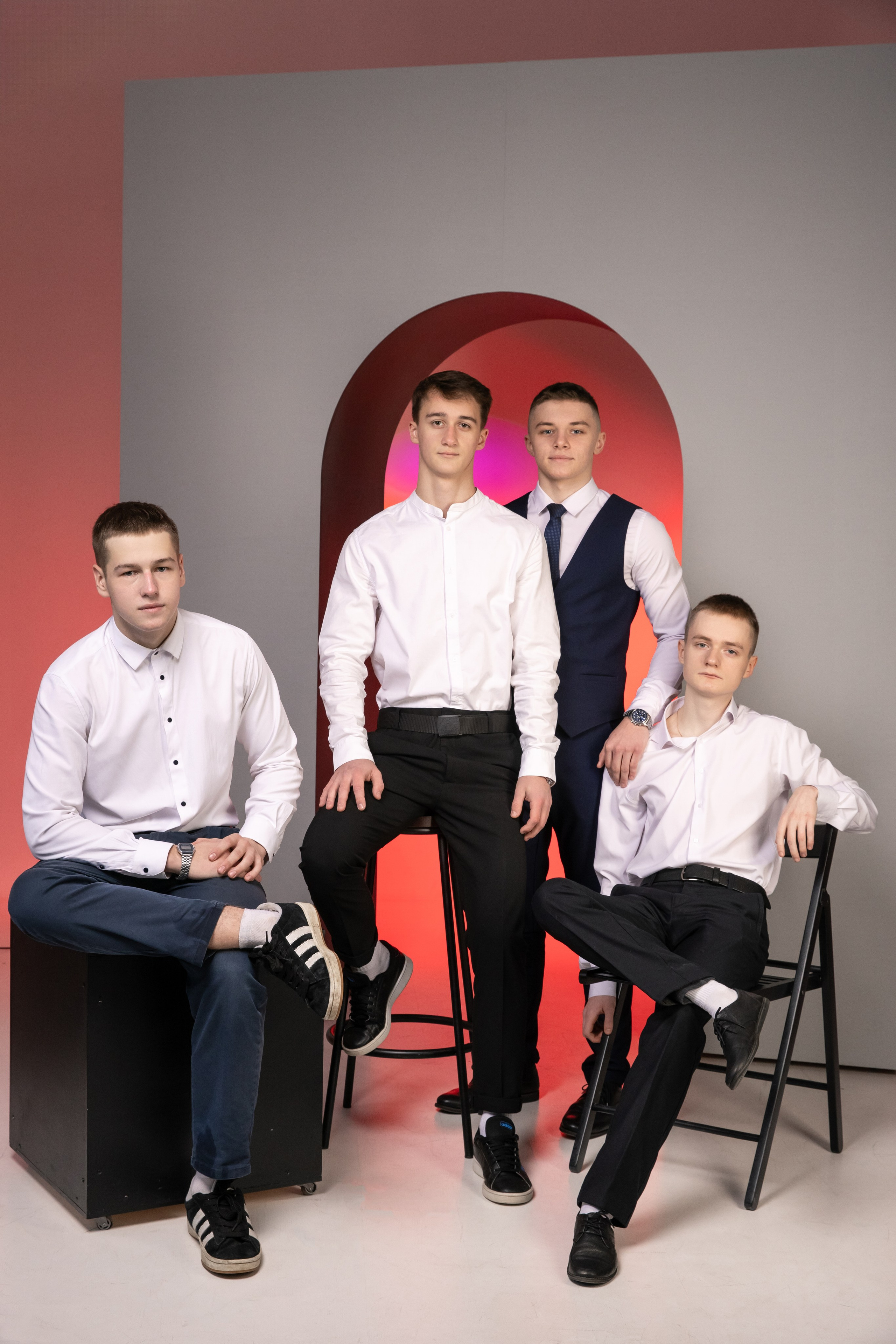 Групповые фото для старших классов в фотостудии. Выпускные альбомы Евгении Виноградовой г. Липецк