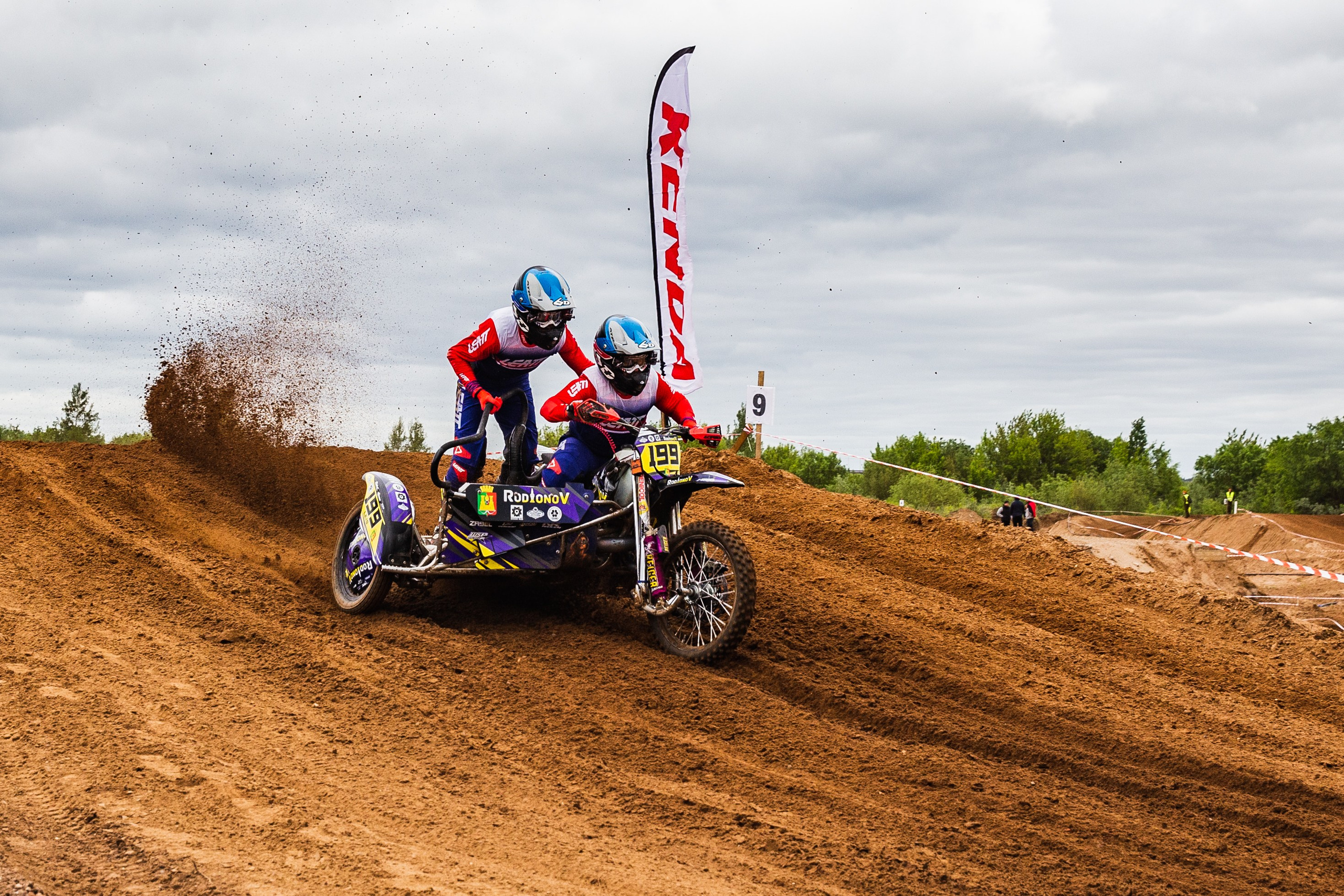 Чемпионата по мотокроссу на мотоциклах с колясками. Паша Страхов — фотограф