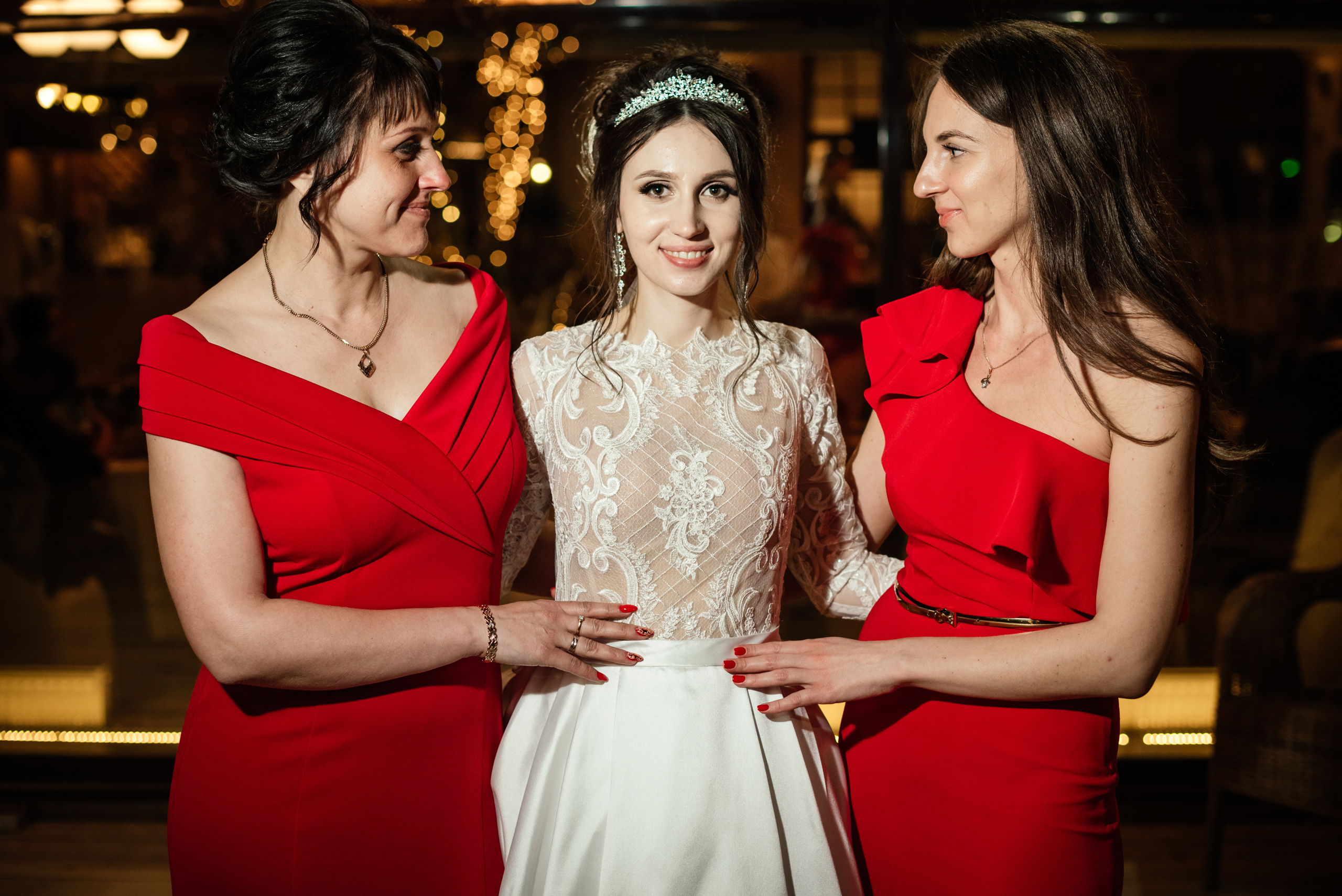 Фотограф на свадьбу. Свадебный, репортажный и семейный фотограф в Москве Арина Зак