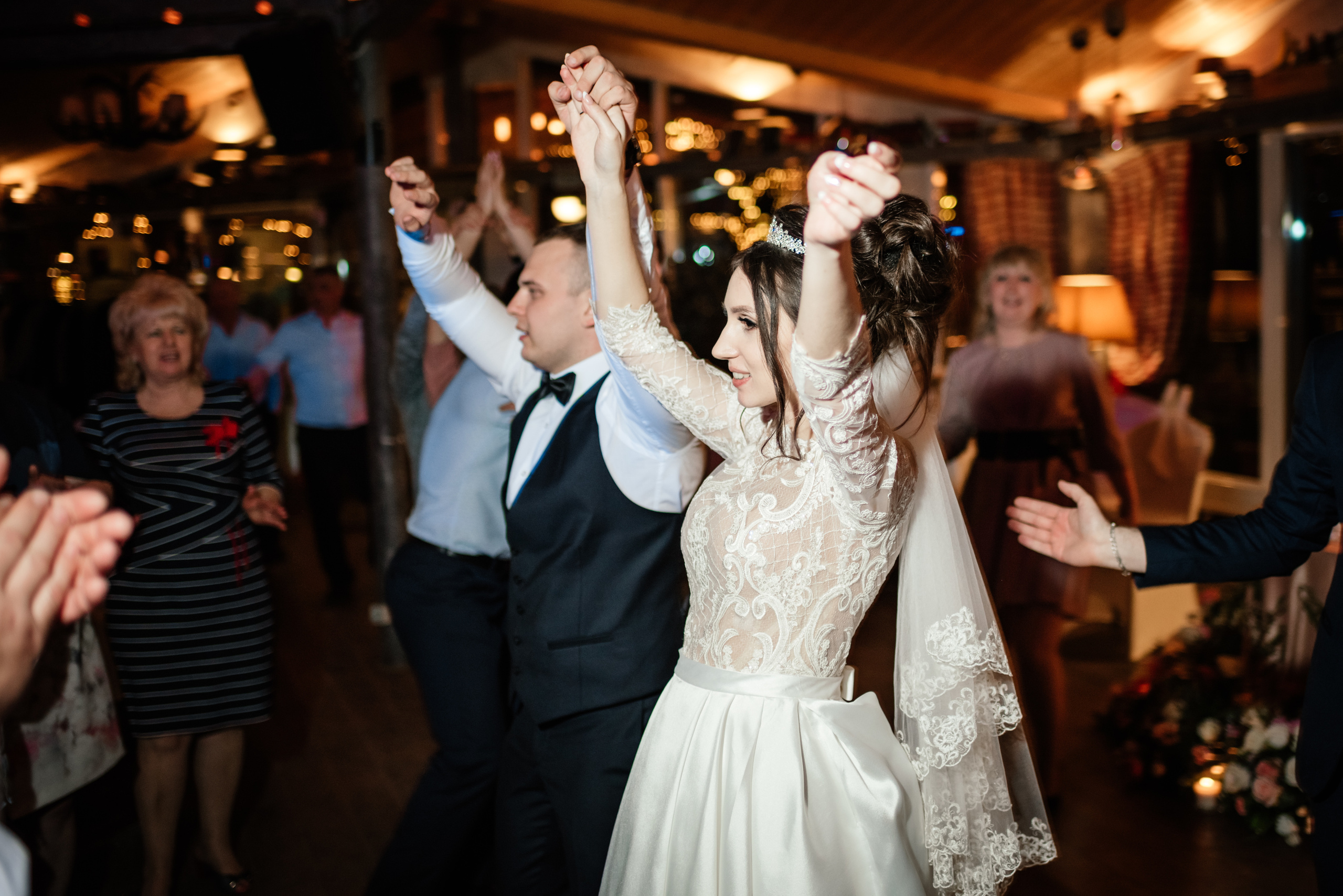 Фотограф на свадьбу. Свадебный, репортажный и семейный фотограф в Москве Арина Зак