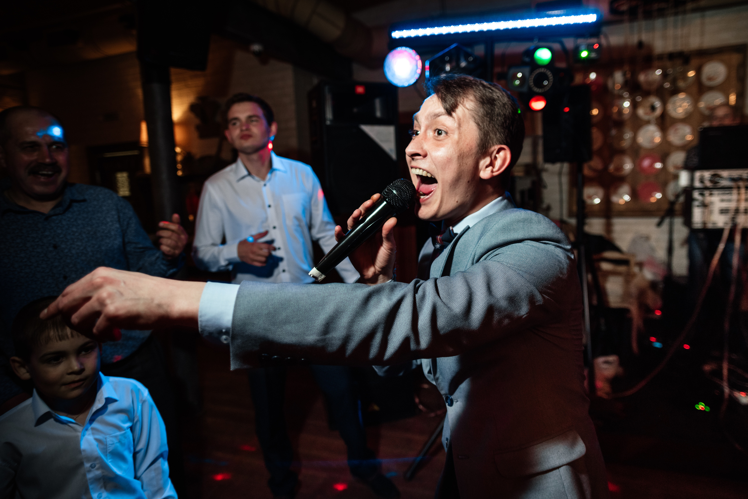 Фотограф на свадьбу. Свадебный, репортажный и семейный фотограф в Москве Арина Зак