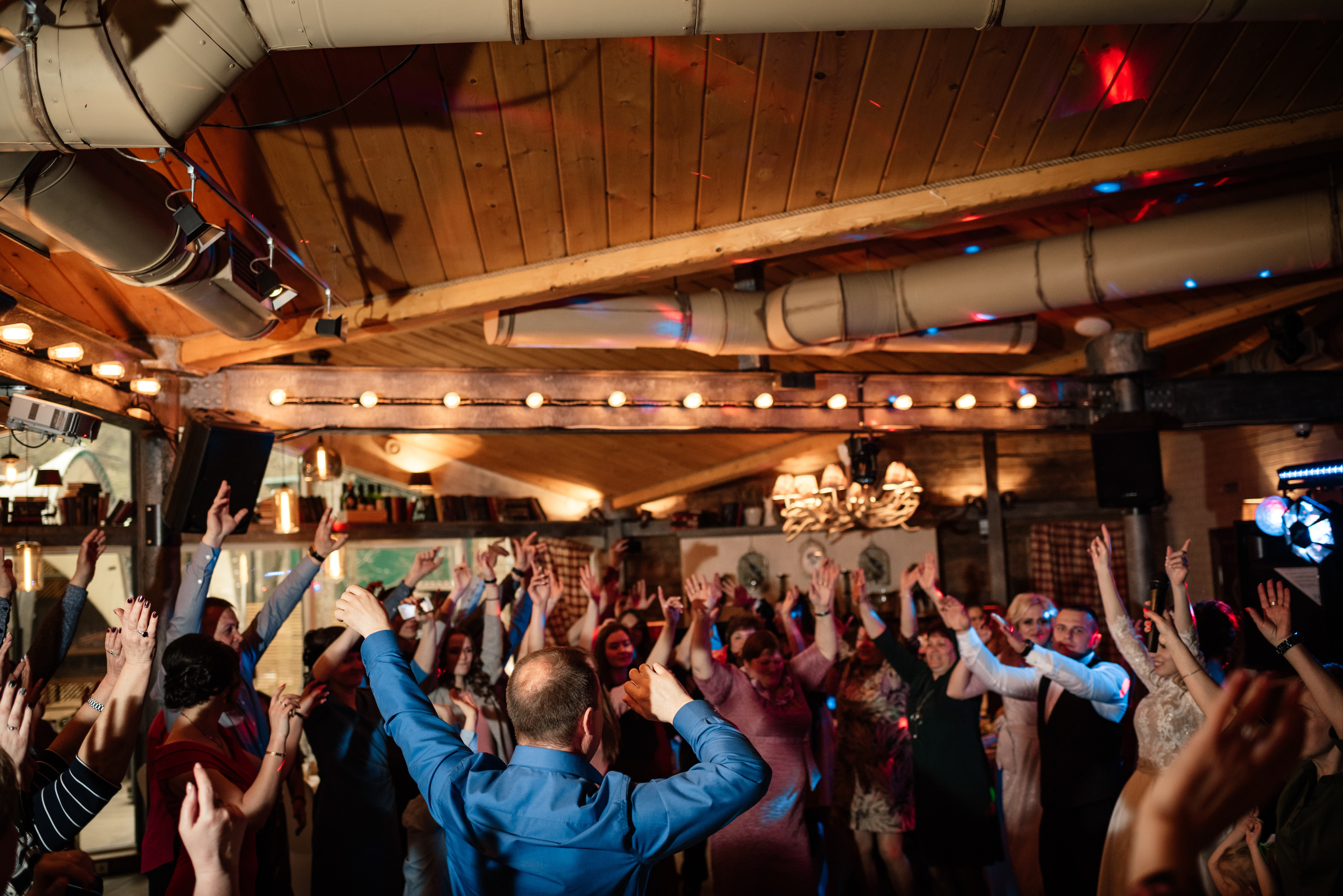 Фотограф на свадьбу. Свадебный, репортажный и семейный фотограф в Москве Арина Зак