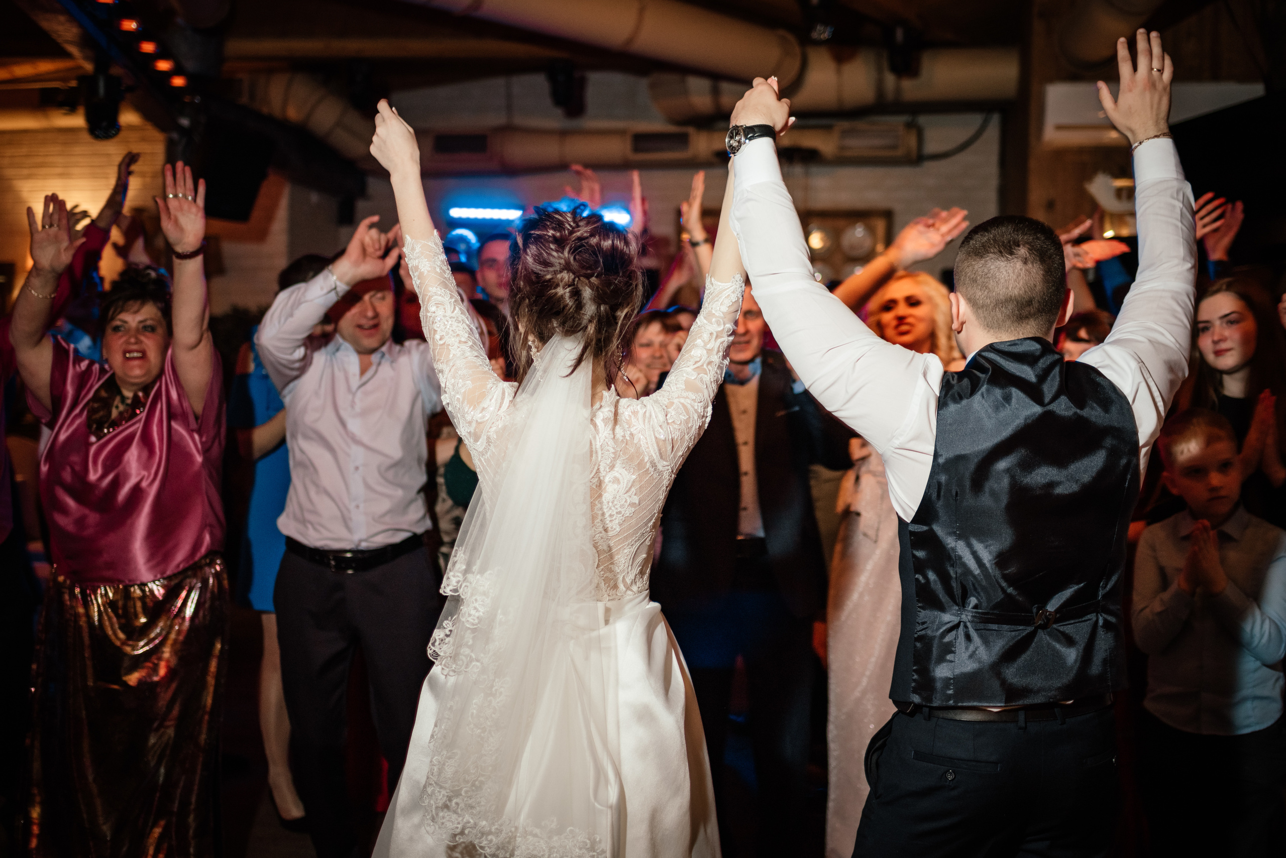 Фотограф на свадьбу. Свадебный, репортажный и семейный фотограф в Москве Арина Зак