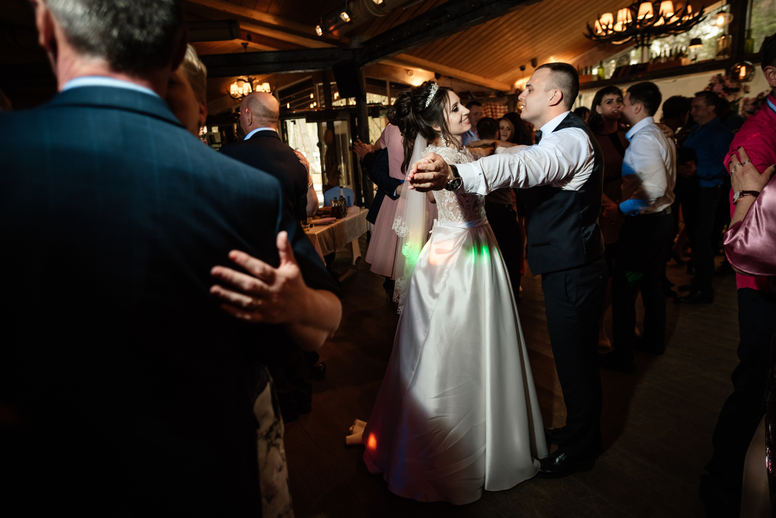 Фотограф на свадьбу. Свадебный, репортажный и семейный фотограф в Москве Арина Зак