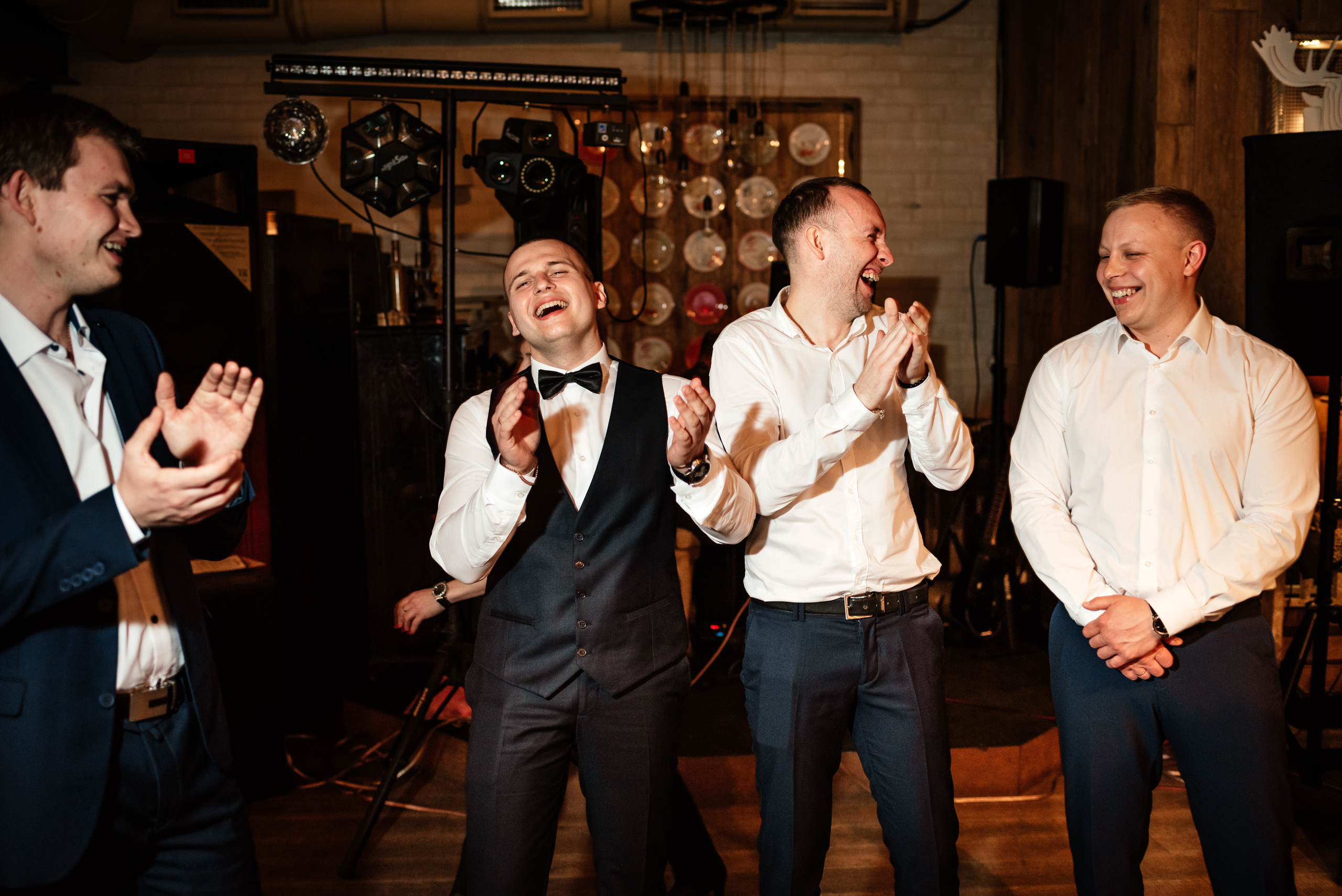 Фотограф на свадьбу. Свадебный, репортажный и семейный фотограф в Москве Арина Зак