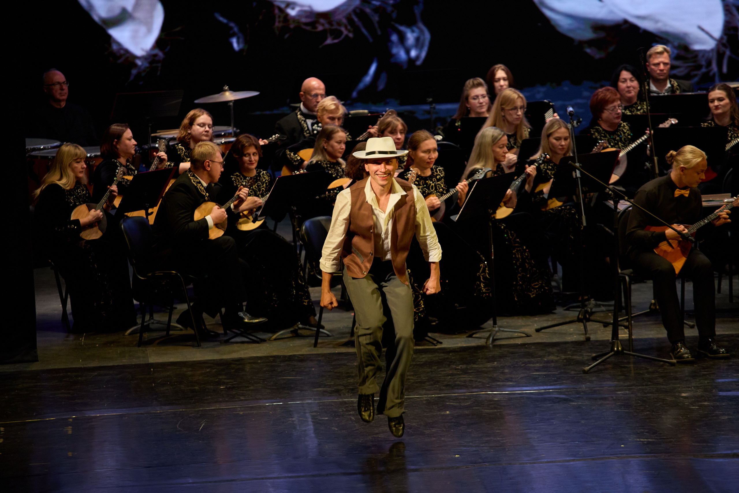 Филармония «Вокруг света в ритме танца». Фотограф Илья Прохоров в Кирове