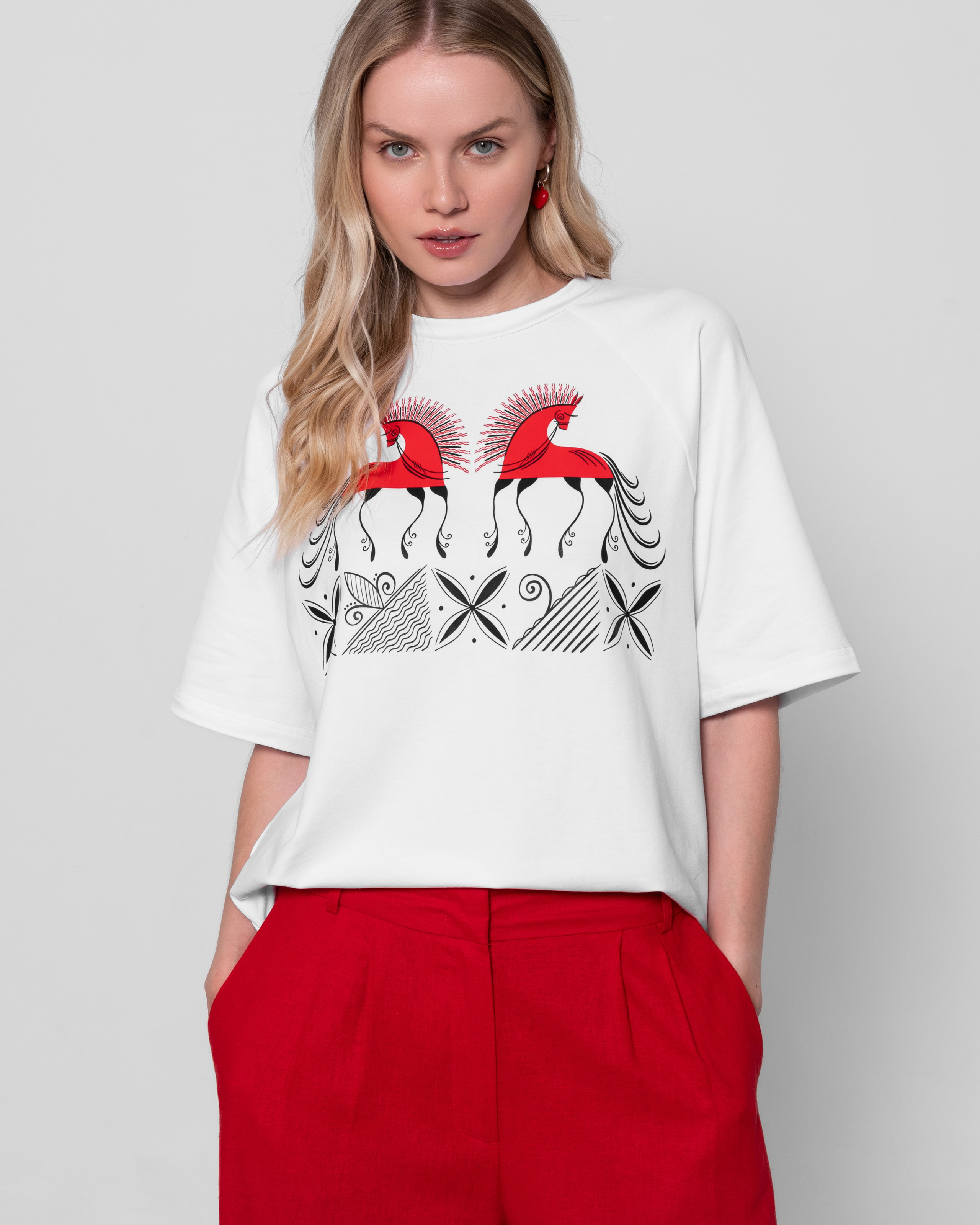 Красная нить (каталог). Фотограф Москва Виктория Вишневская актерское / модельное портфолио