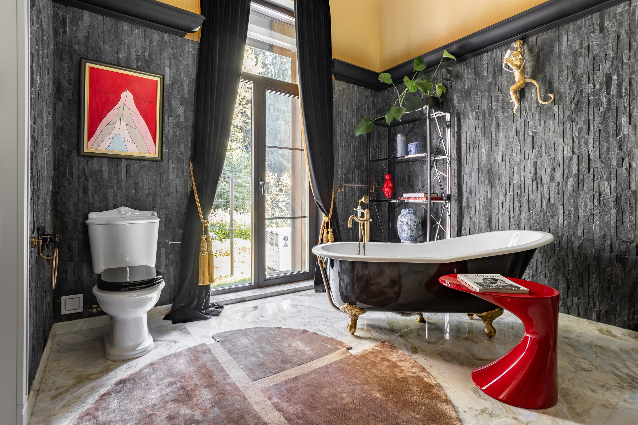 Интерьерный и архитектурный фотограф Михаил Бравый