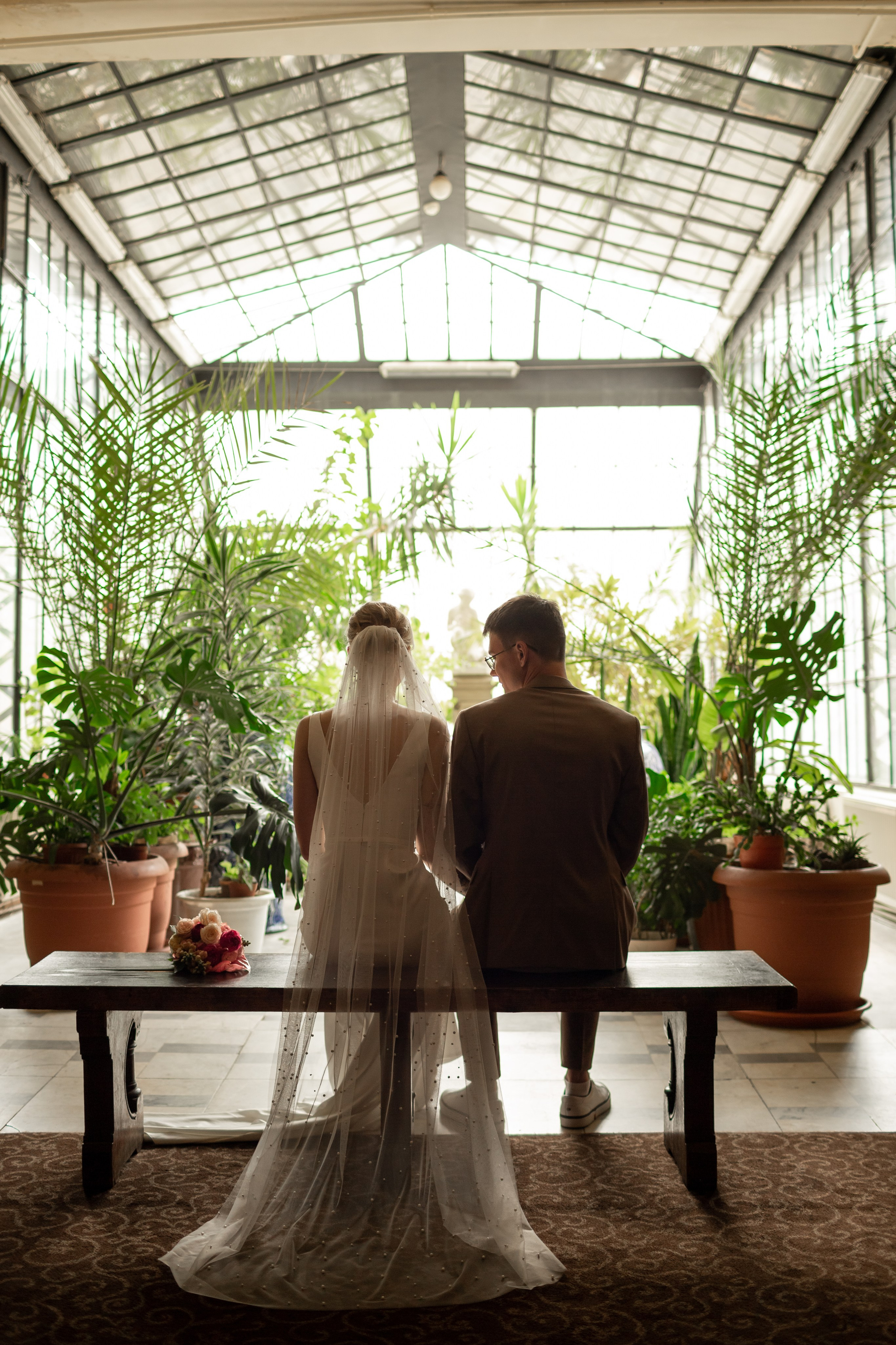 Свадебная фотосессия во дворцах Петербурга. Свадебный фотограф Кирилл Белый