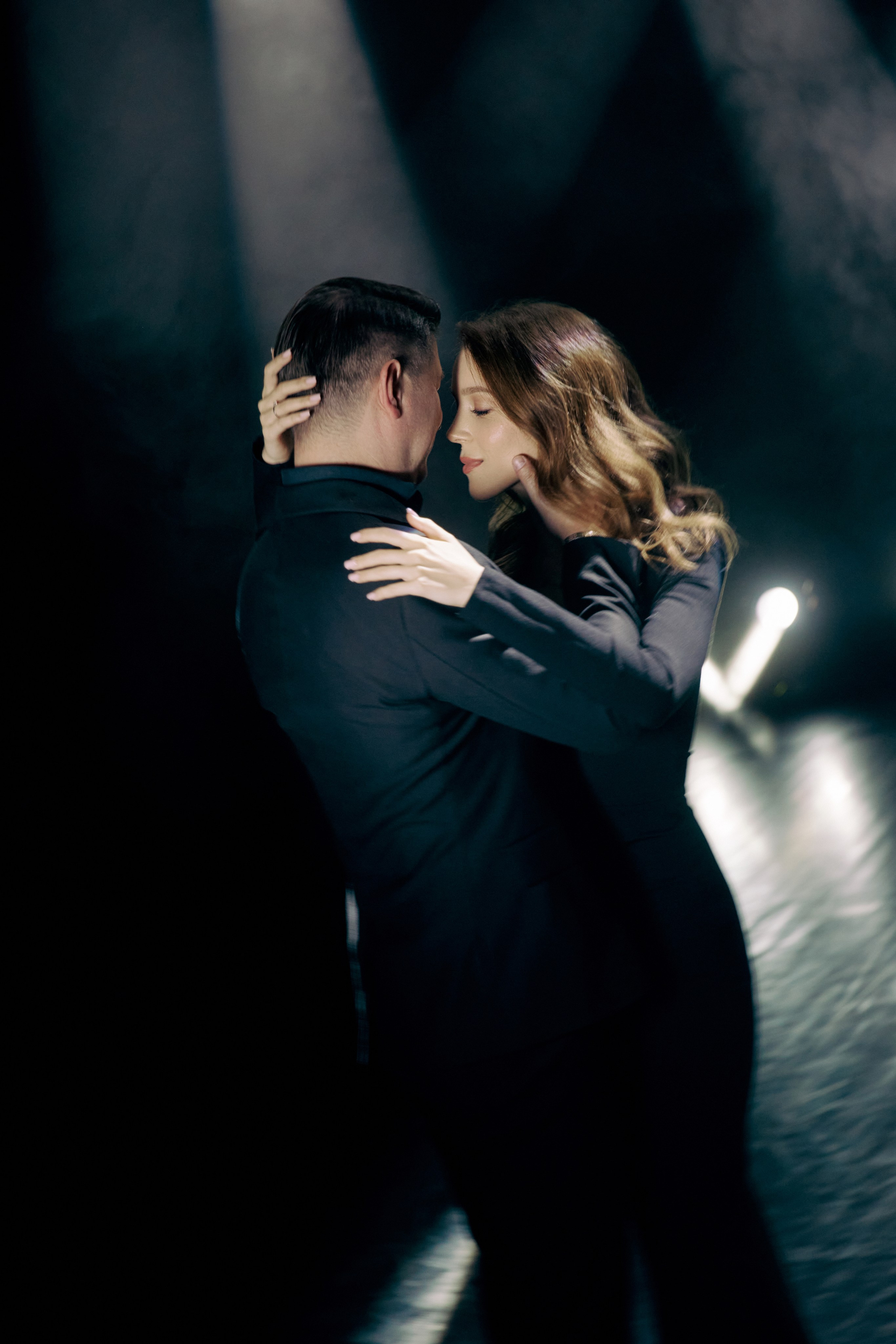 A MIRROR IS ONLY A HEART.preamble. Дмитрий Мазуркевич: Профессиональный Репортажный Фотограф