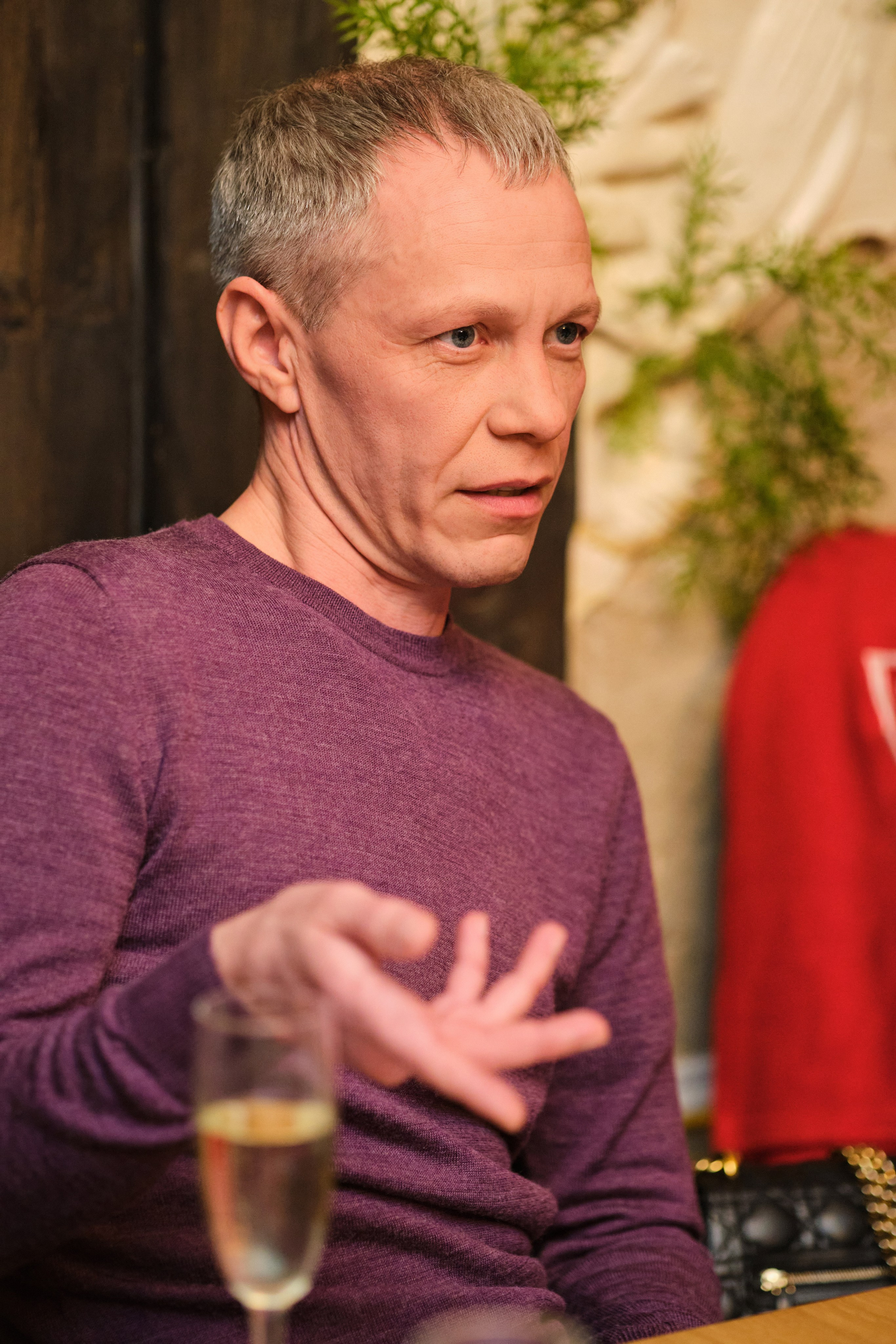 Фотосъёмка выпускного школы «Метатрикветра» в гастропабе «Особняк. Репортажный фотограф Дмитрий Литвинский. Минск, Беларусь, мир