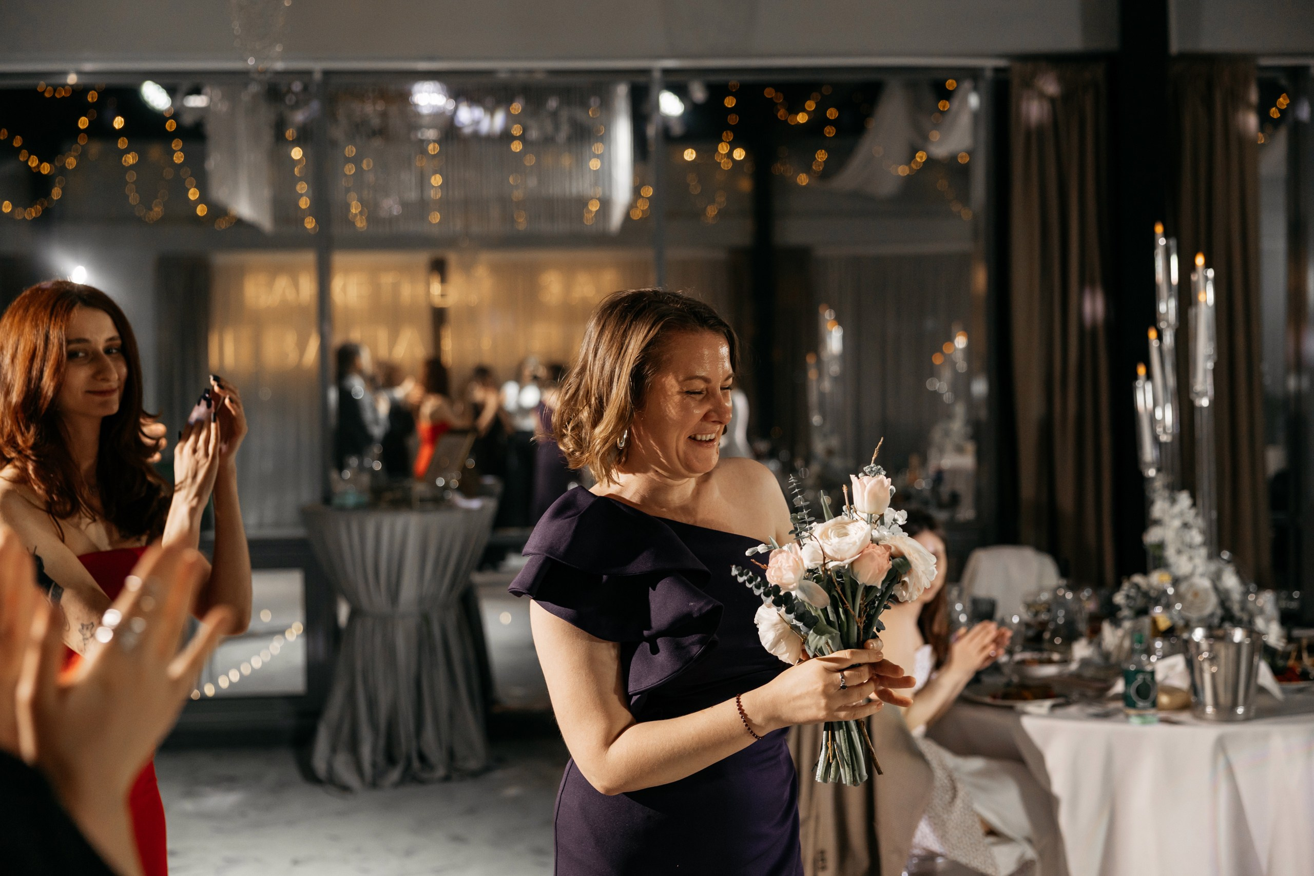 Свадебная фотосессия банкета. Свадебный и Семейный Фотограф в Гатчине и Санкт-Петербурге Виктория