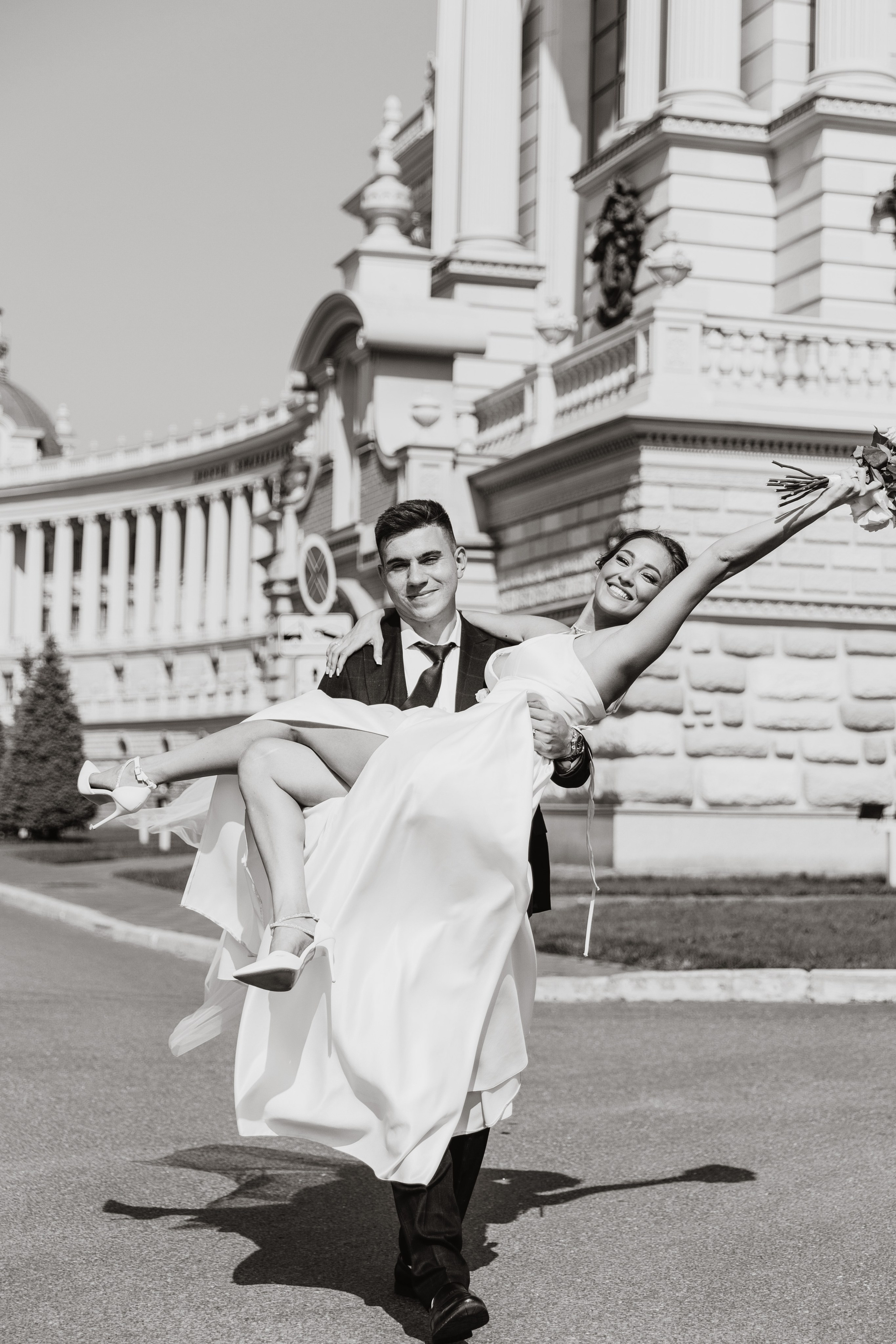 живые кадры со свадебной фотосессии Аделя и Алии в Казани