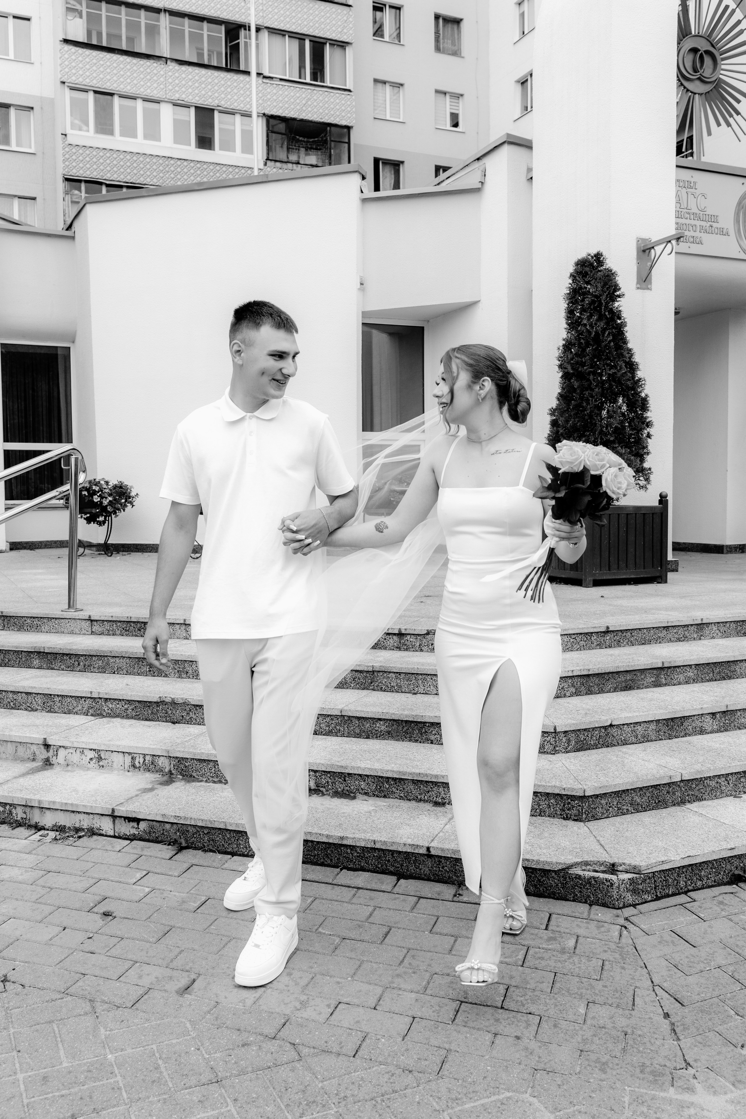 Любовь в каждом штрихе: роспись и свадебная прогулка. Ваш семейный фотограф в Минске — Вика Трегубова