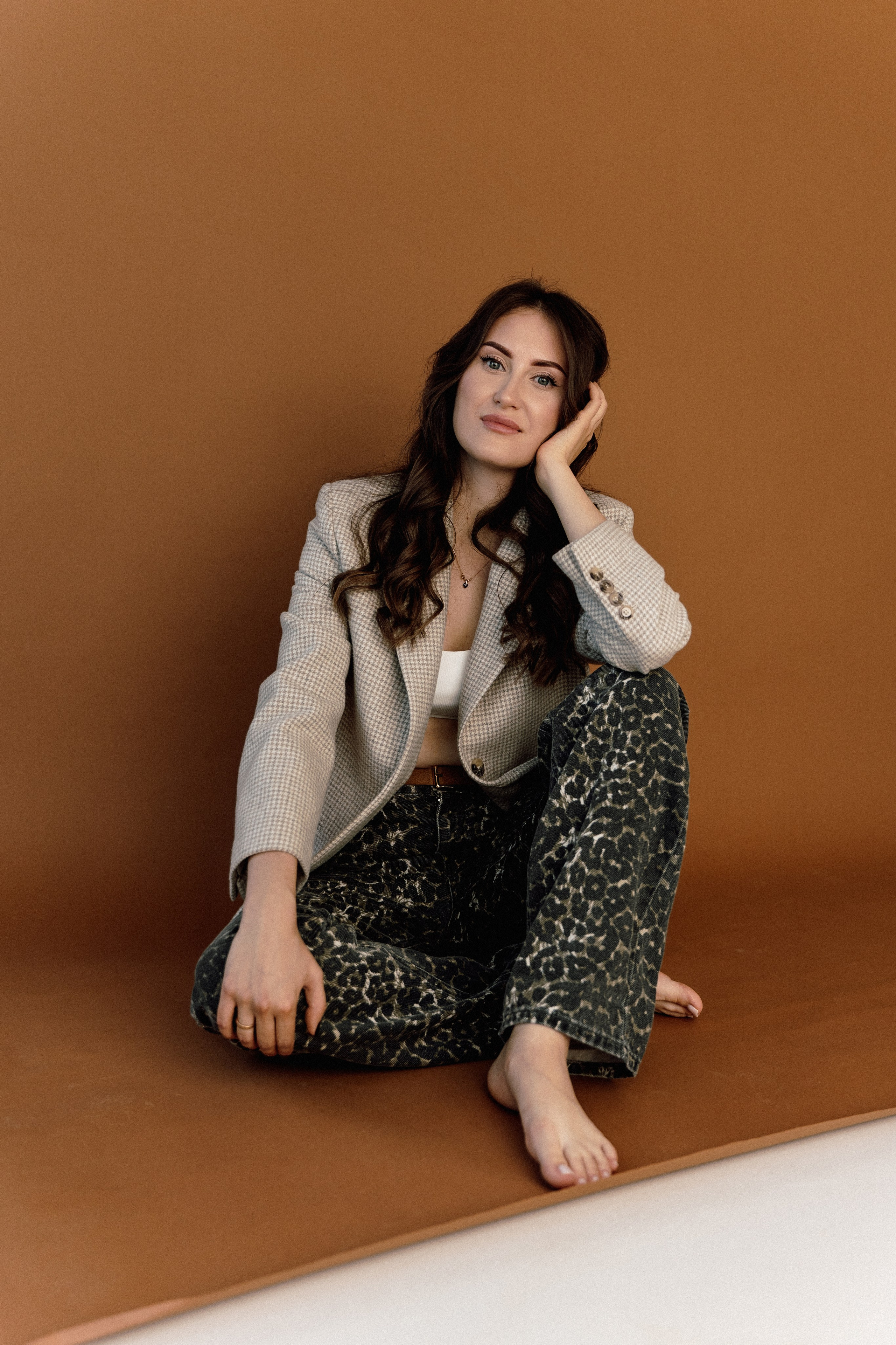 Настя (студийная фотосессия в сентябре). Ваш семейный фотограф в Минске — Вика Трегубова