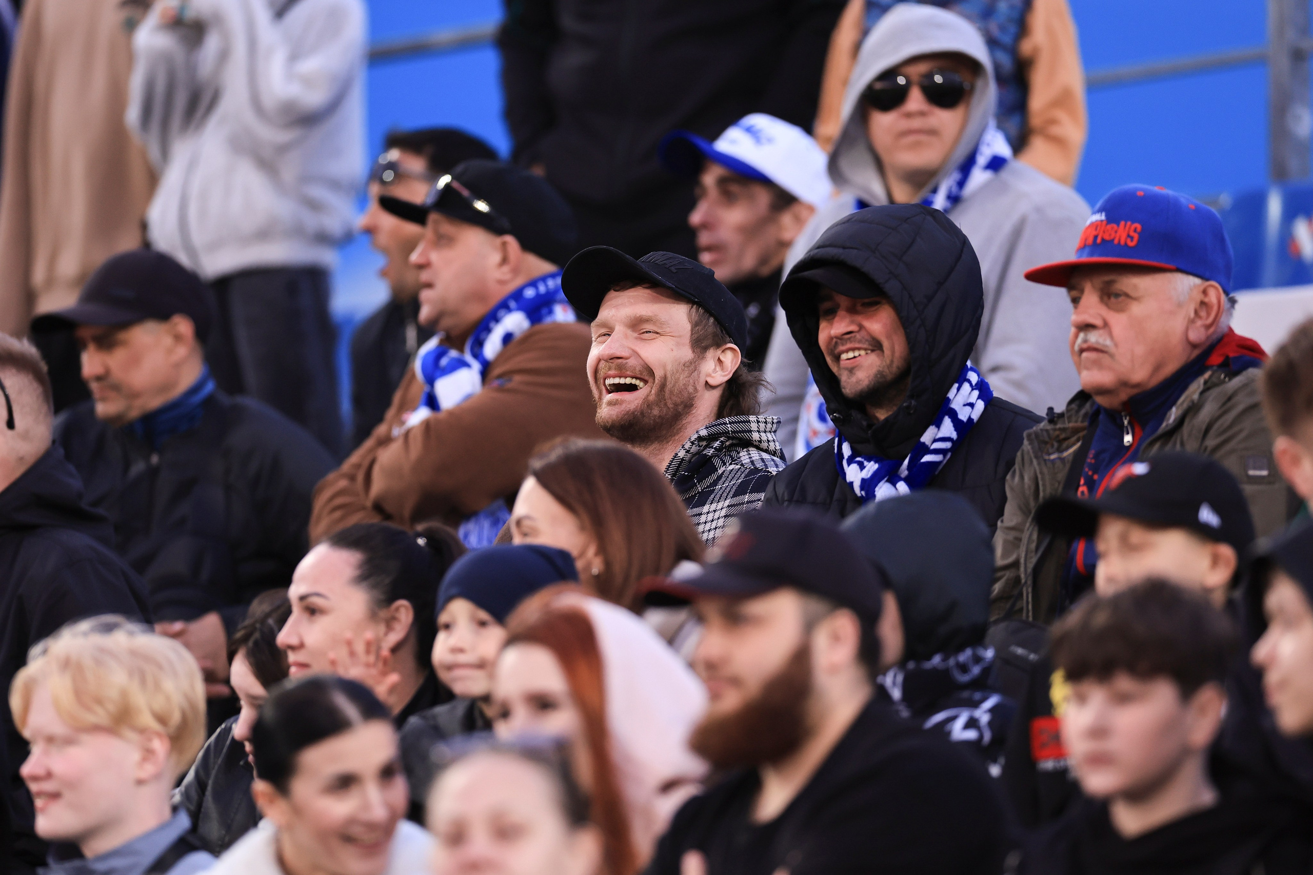 ФК Камаз — ФК Акрон. Спортивный репортажный фотограф Казань Нафис Сиразетдинов