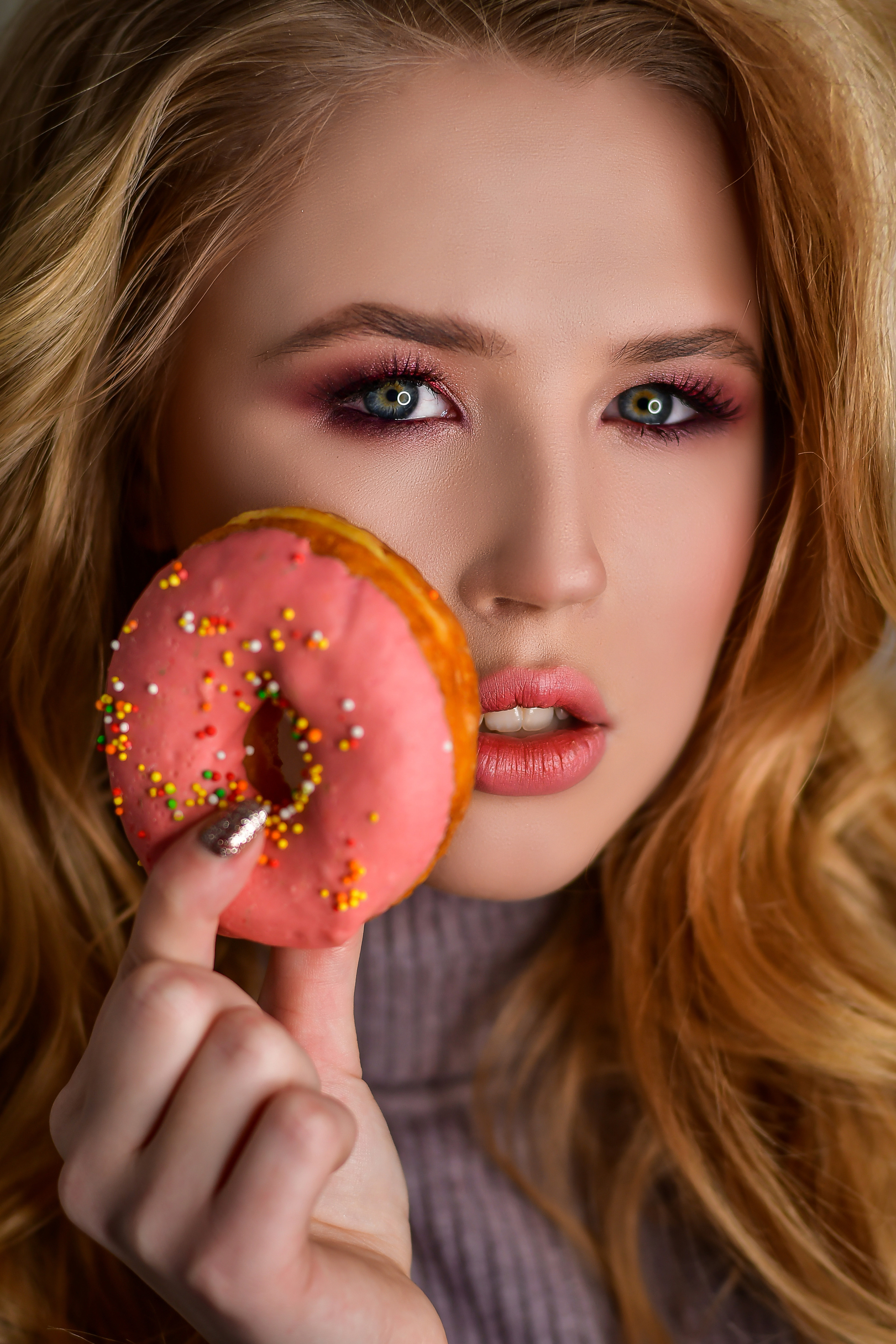 Съемка в кафе, ресторане. Семейный и свадебный фотограф в Донецке Донская Анастасия