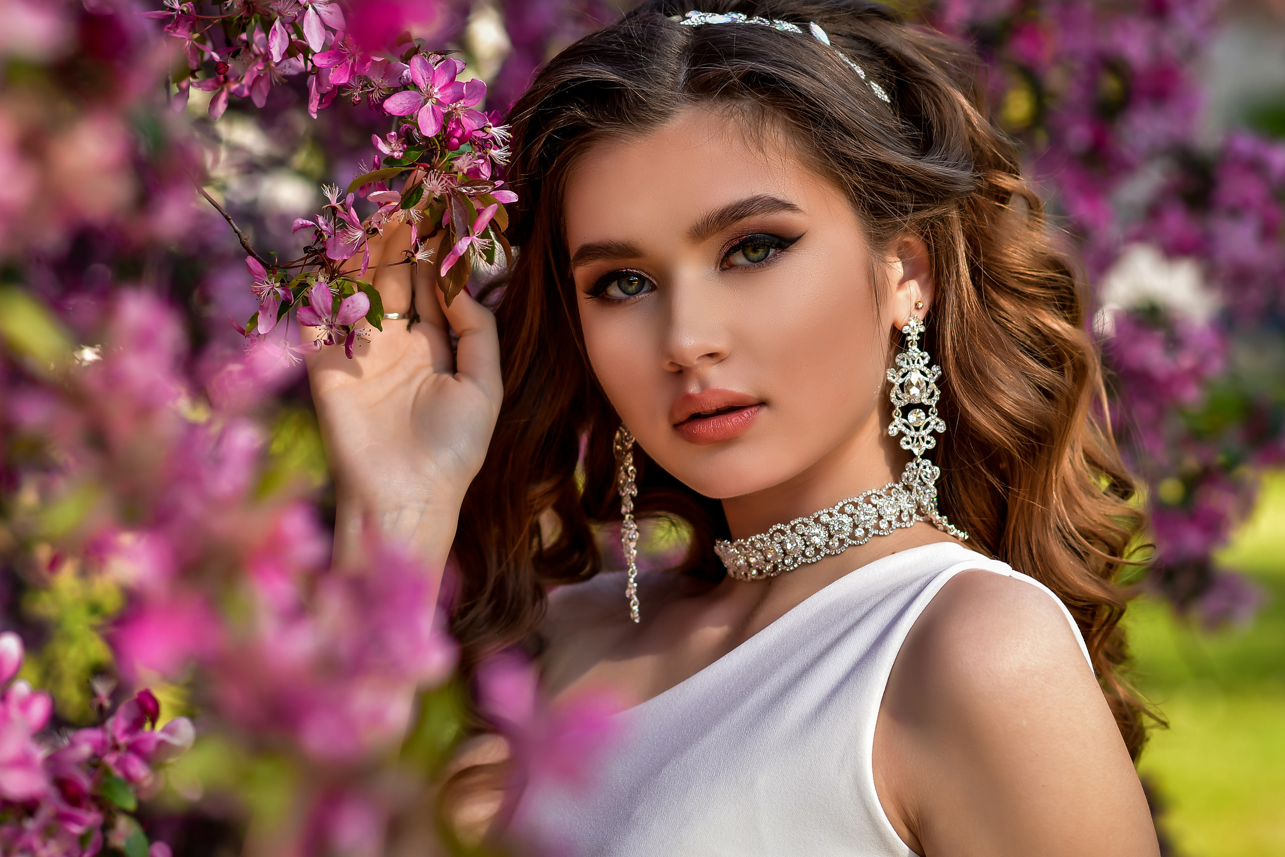 Весна. Съемка в цветении. Семейный и свадебный фотограф в Донецке Донская Анастасия