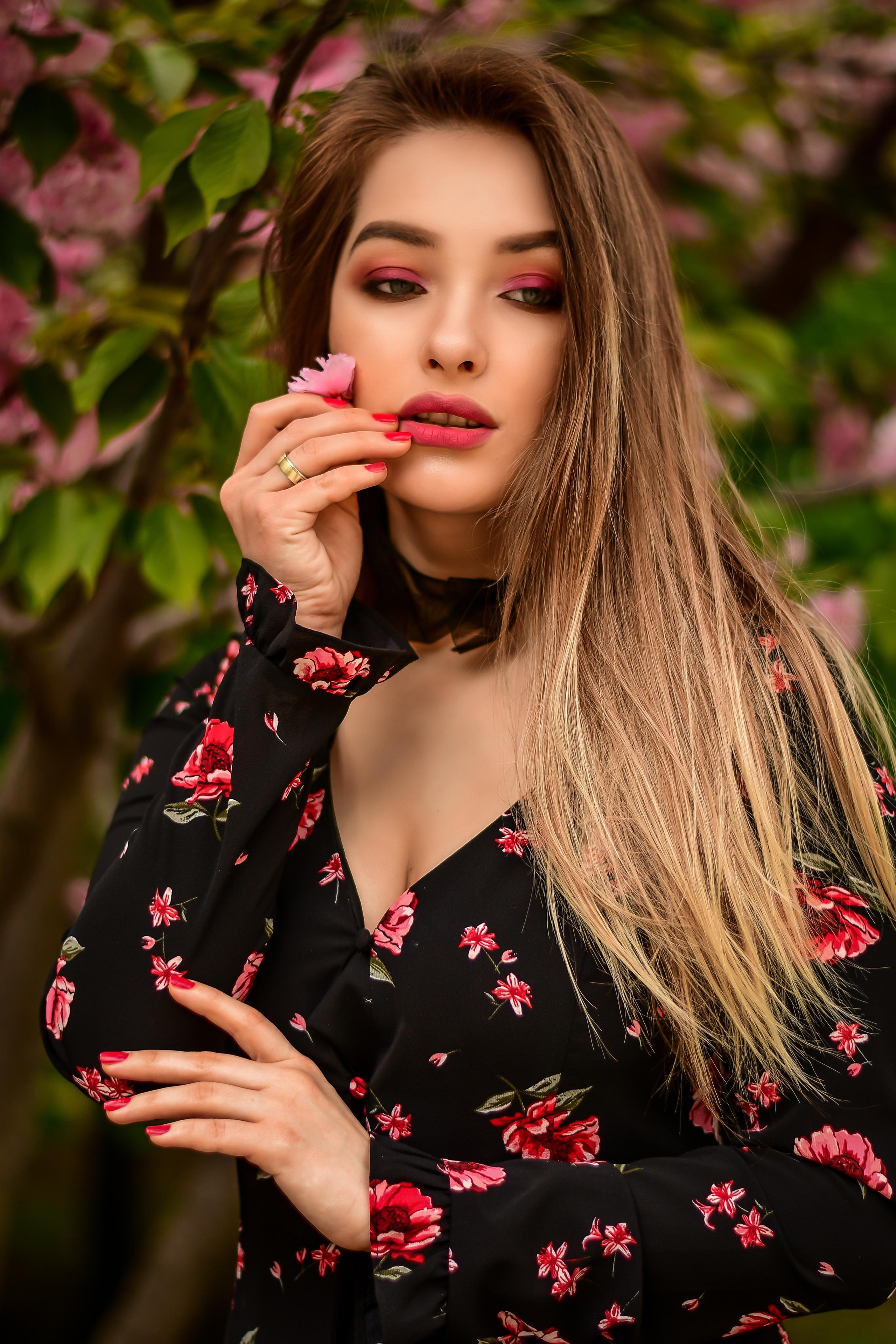 Весна. Съемка в цветении. Семейный и свадебный фотограф в Донецке Донская Анастасия