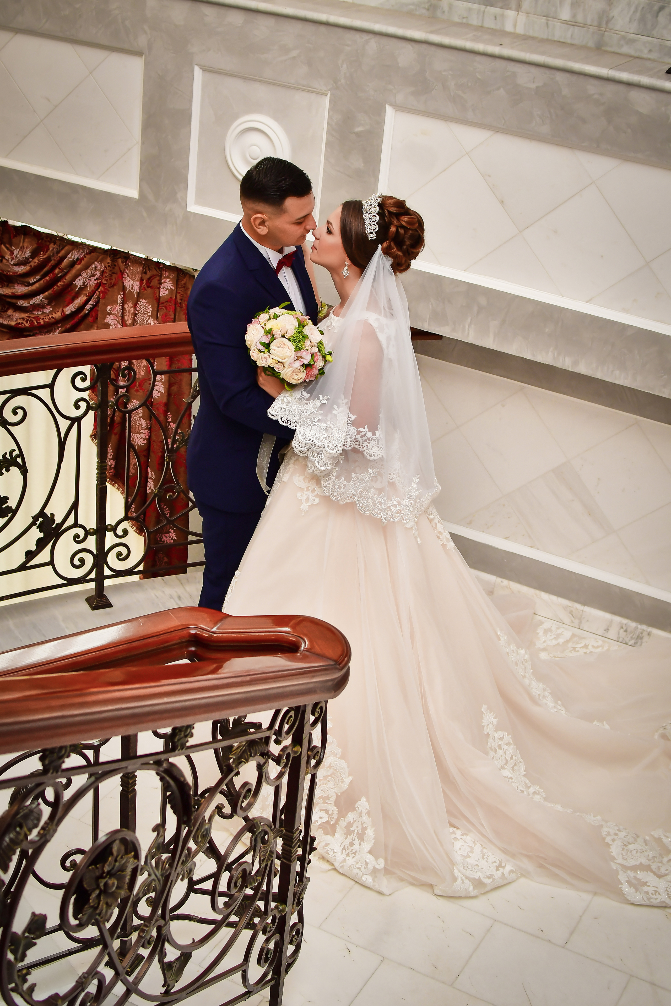 Съемка в студии, гостинице. Семейный и свадебный фотограф в Донецке Донская Анастасия