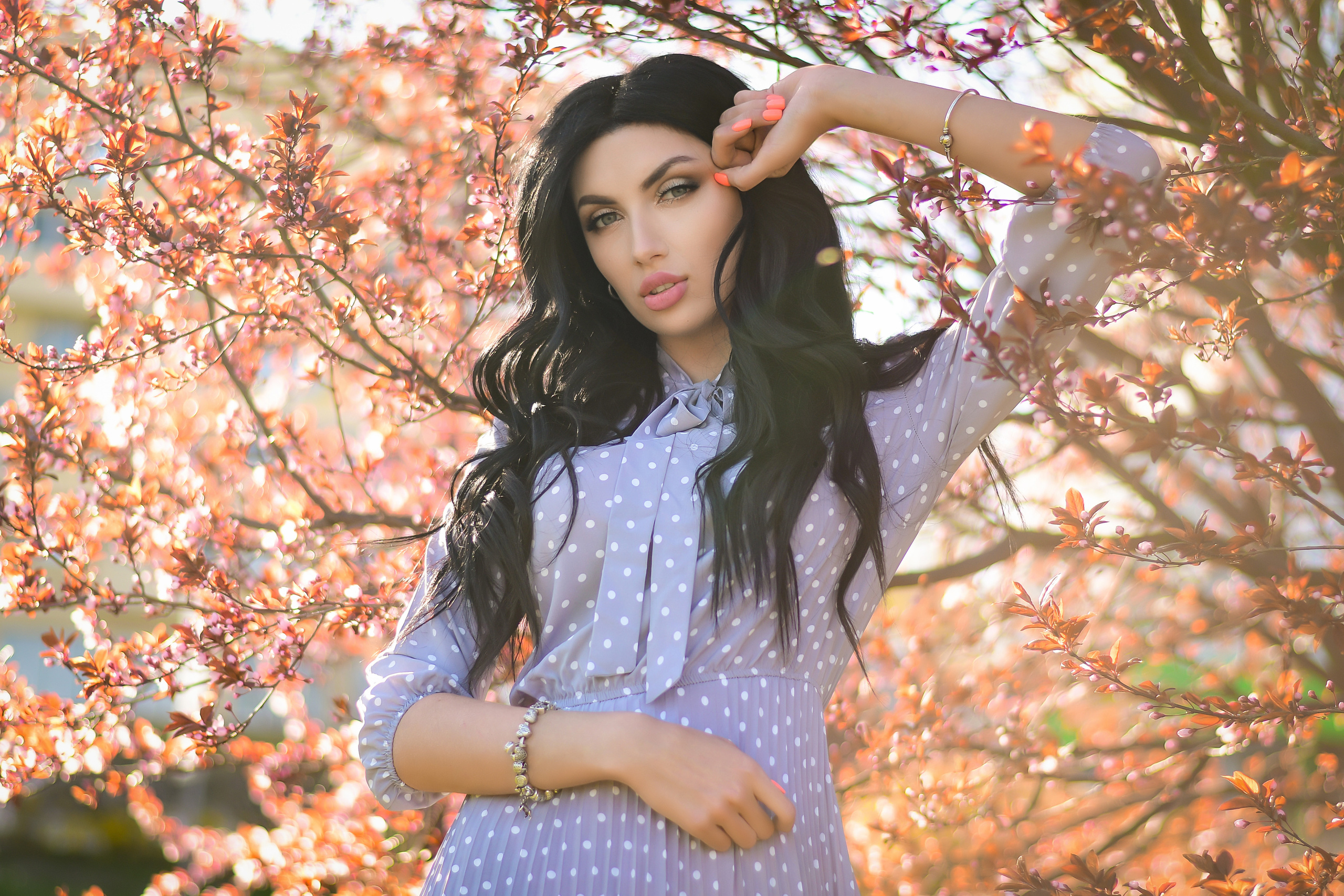 Весна. Съемка в цветении. Семейный и свадебный фотограф в Донецке Донская Анастасия