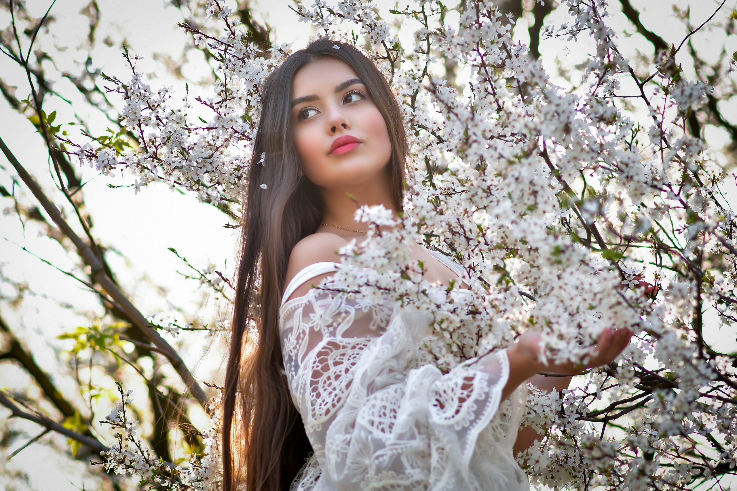 Весна. Съемка в цветении. Семейный и свадебный фотограф в Донецке Донская Анастасия